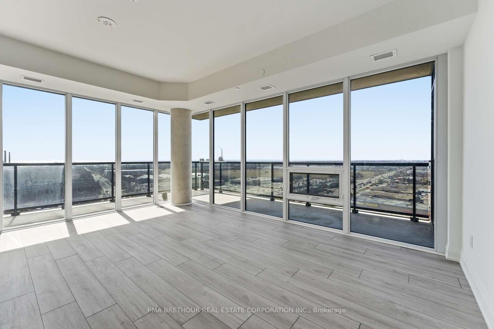 Photo 3 of Unit 1709, 1035 Southdown Road, Mississauga, Clarkson — HOMEH