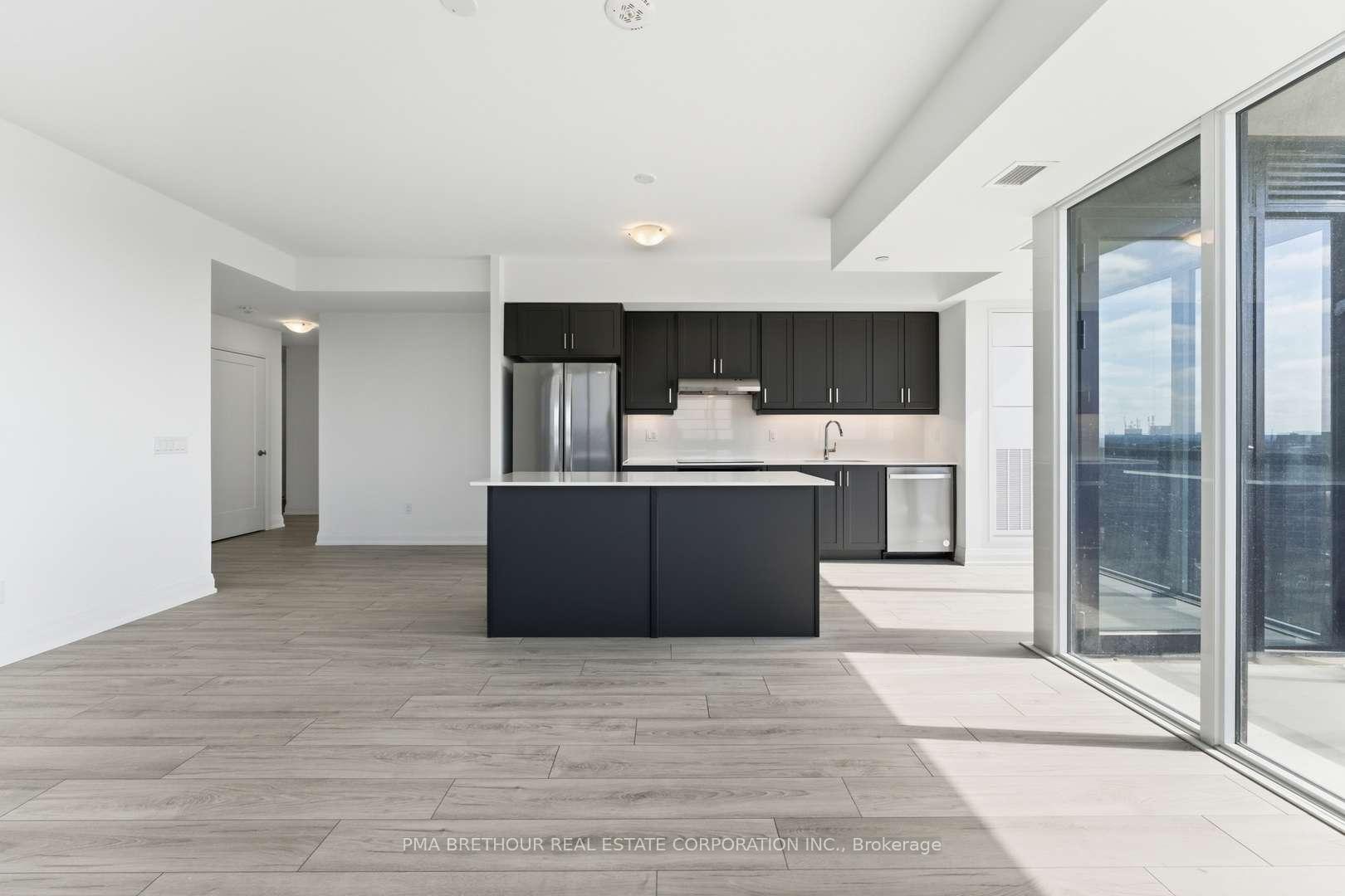 Photo 5 of Unit 1709, 1035 Southdown Road, Mississauga, Clarkson — HOMEH
