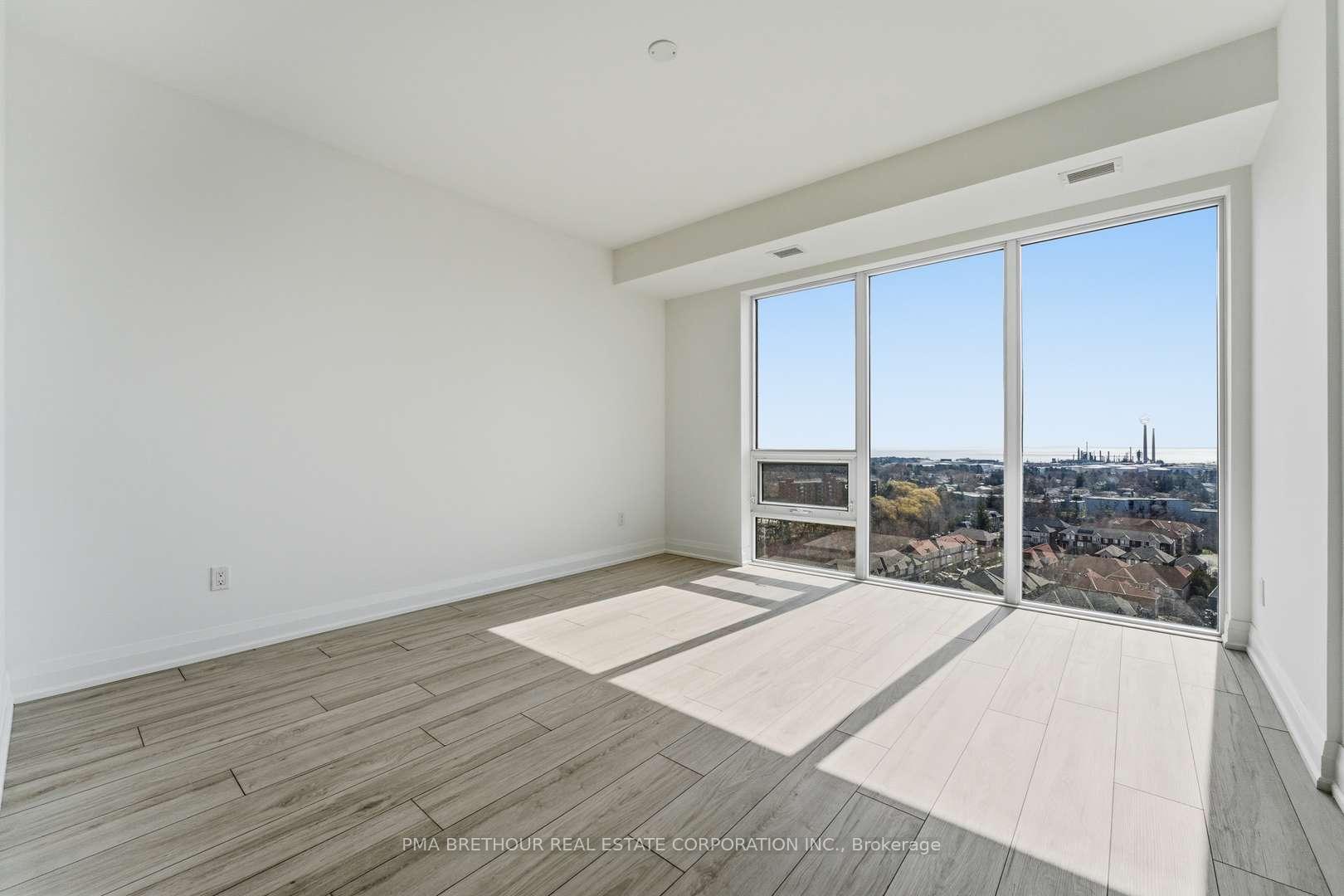 Photo 12 of Unit 1709, 1035 Southdown Road, Mississauga, Clarkson — HOMEH