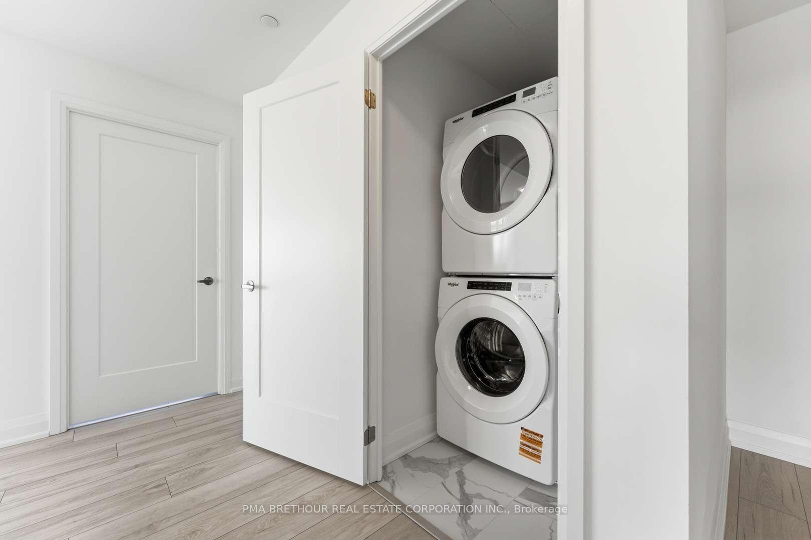 Photo 21 of Unit 1709, 1035 Southdown Road, Mississauga, Clarkson — HOMEH