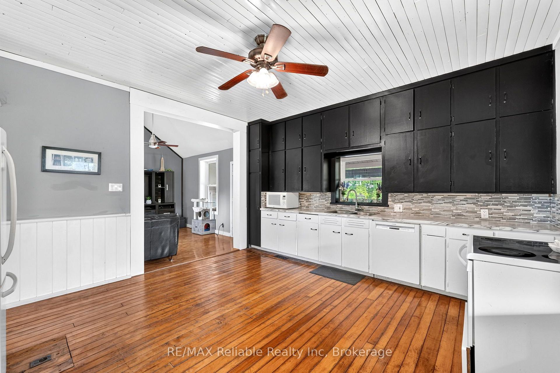 Photo 6 of 43488 Chiselhurst Road, Huron East, Tuckersmith — HOMEH