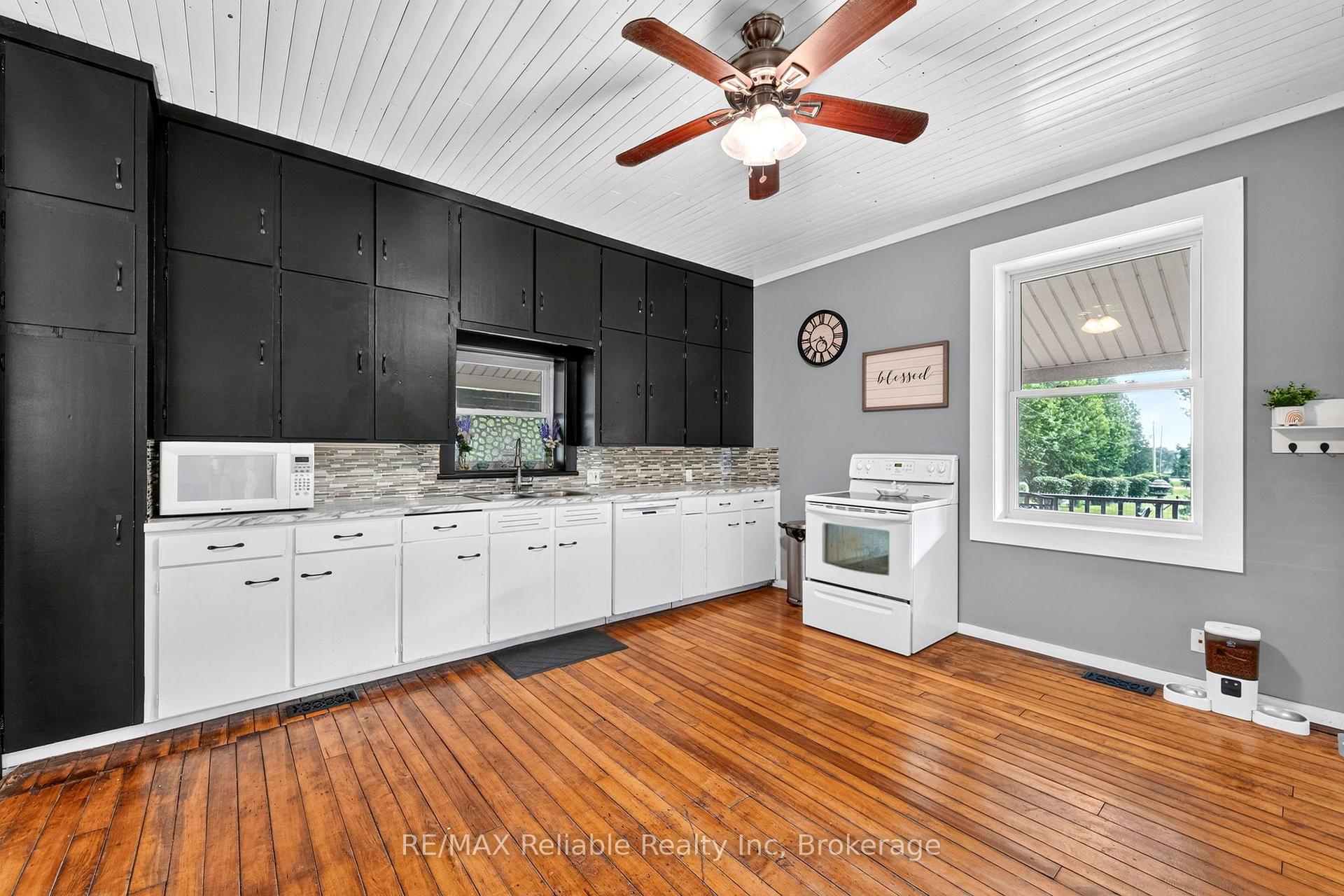 Photo 8 of 43488 Chiselhurst Road, Huron East, Tuckersmith — HOMEH