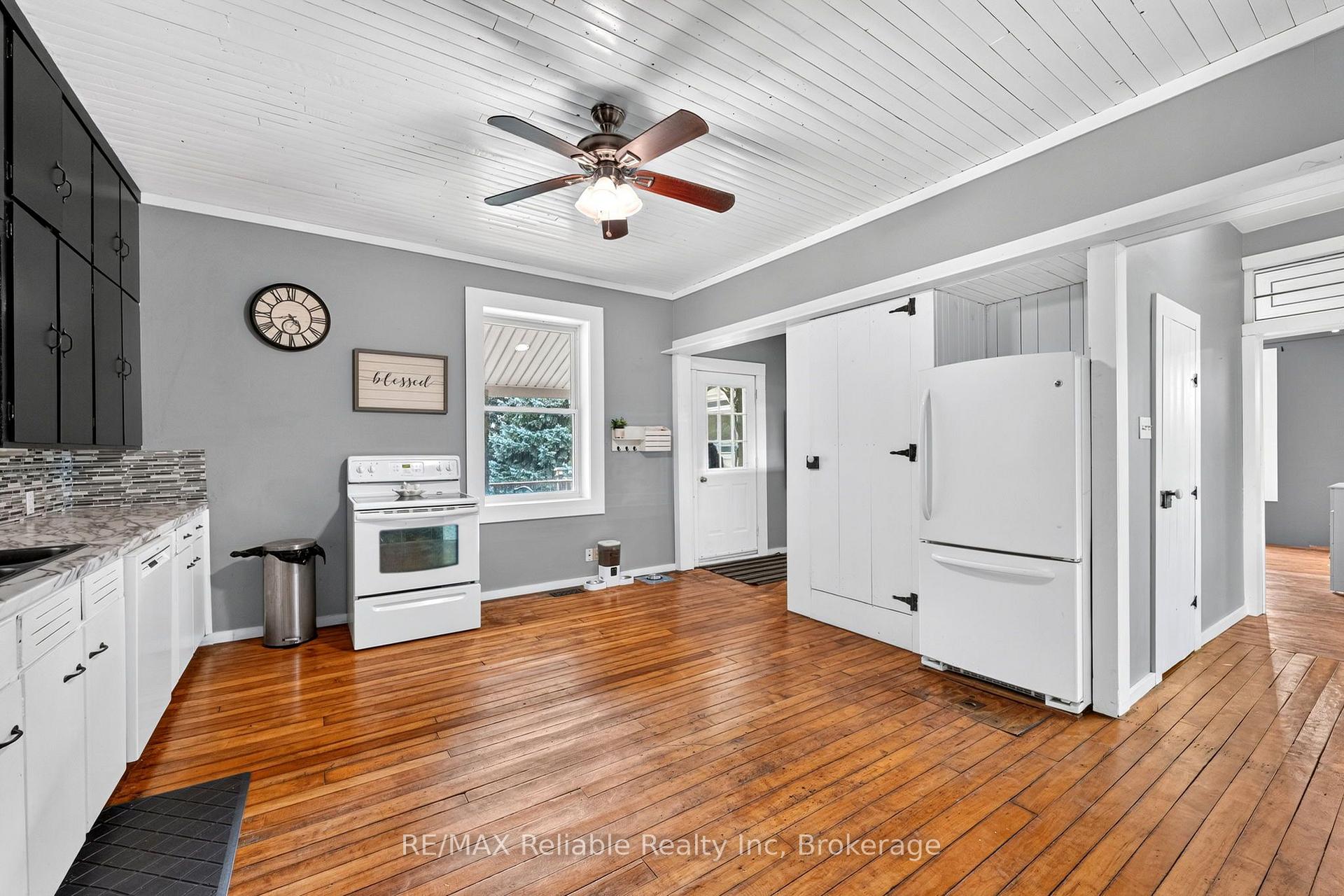 Photo 9 of 43488 Chiselhurst Road, Huron East, Tuckersmith — HOMEH