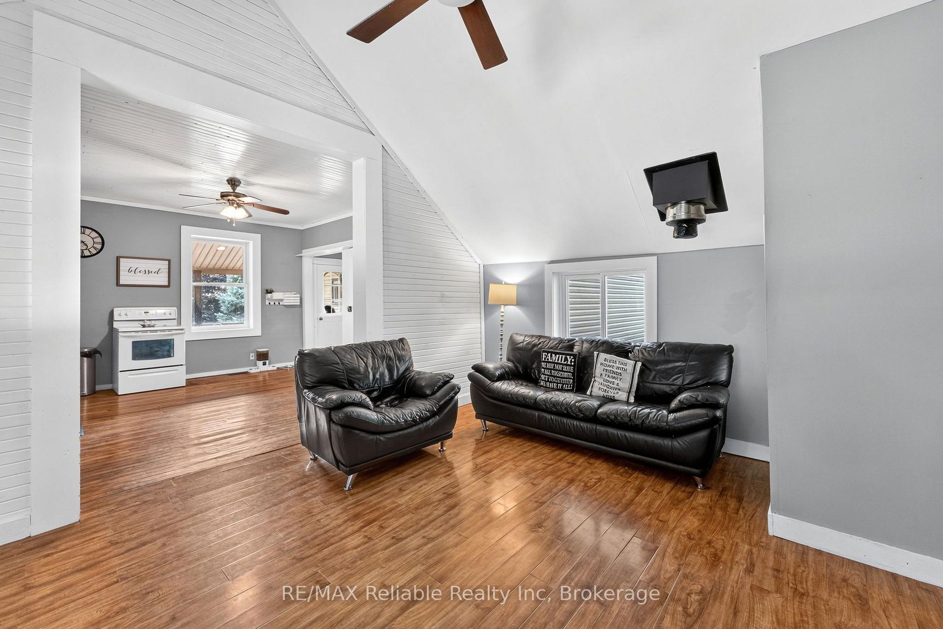 Photo 12 of 43488 Chiselhurst Road, Huron East, Tuckersmith — HOMEH