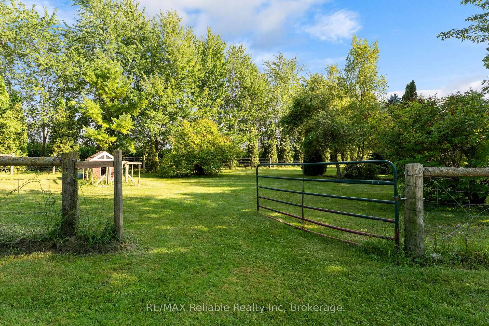 Photo 36 of 43488 Chiselhurst Road, Huron East, Tuckersmith — HOMEH