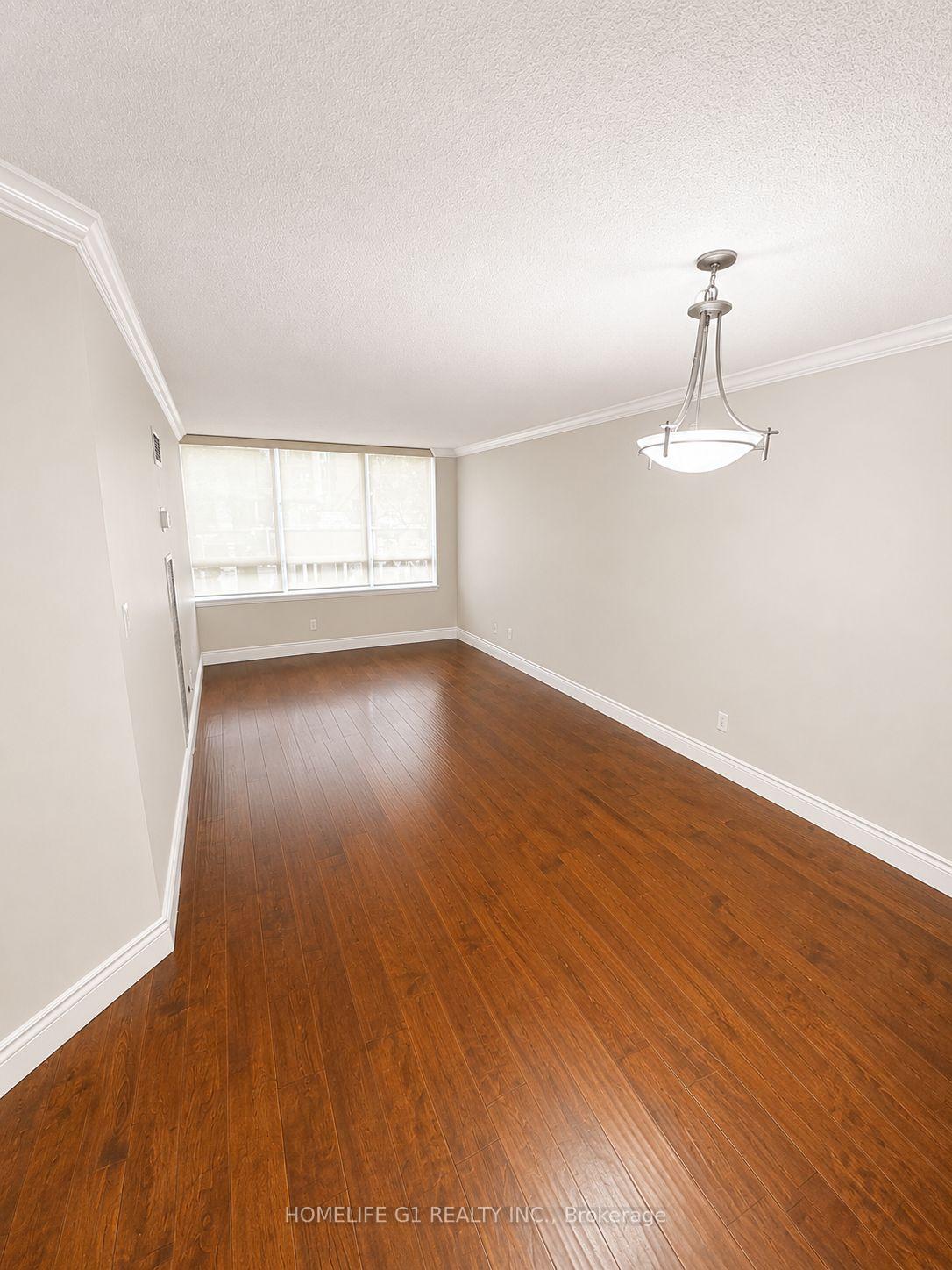 Photo 10 of Unit 301, 633 Bay Street, Toronto, Bay Street Corridor — HOMEH