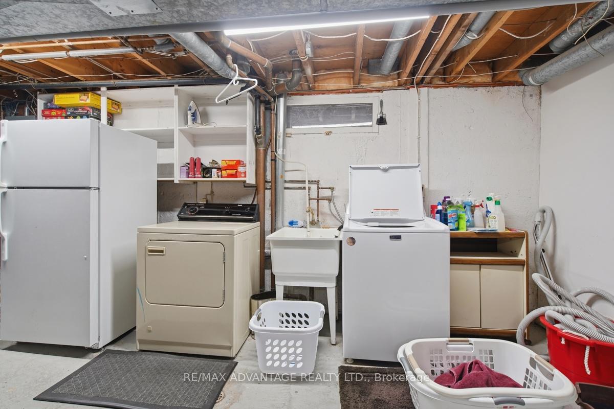 Photo 41 of 35 Cowan Place, London, South R — HOMEH