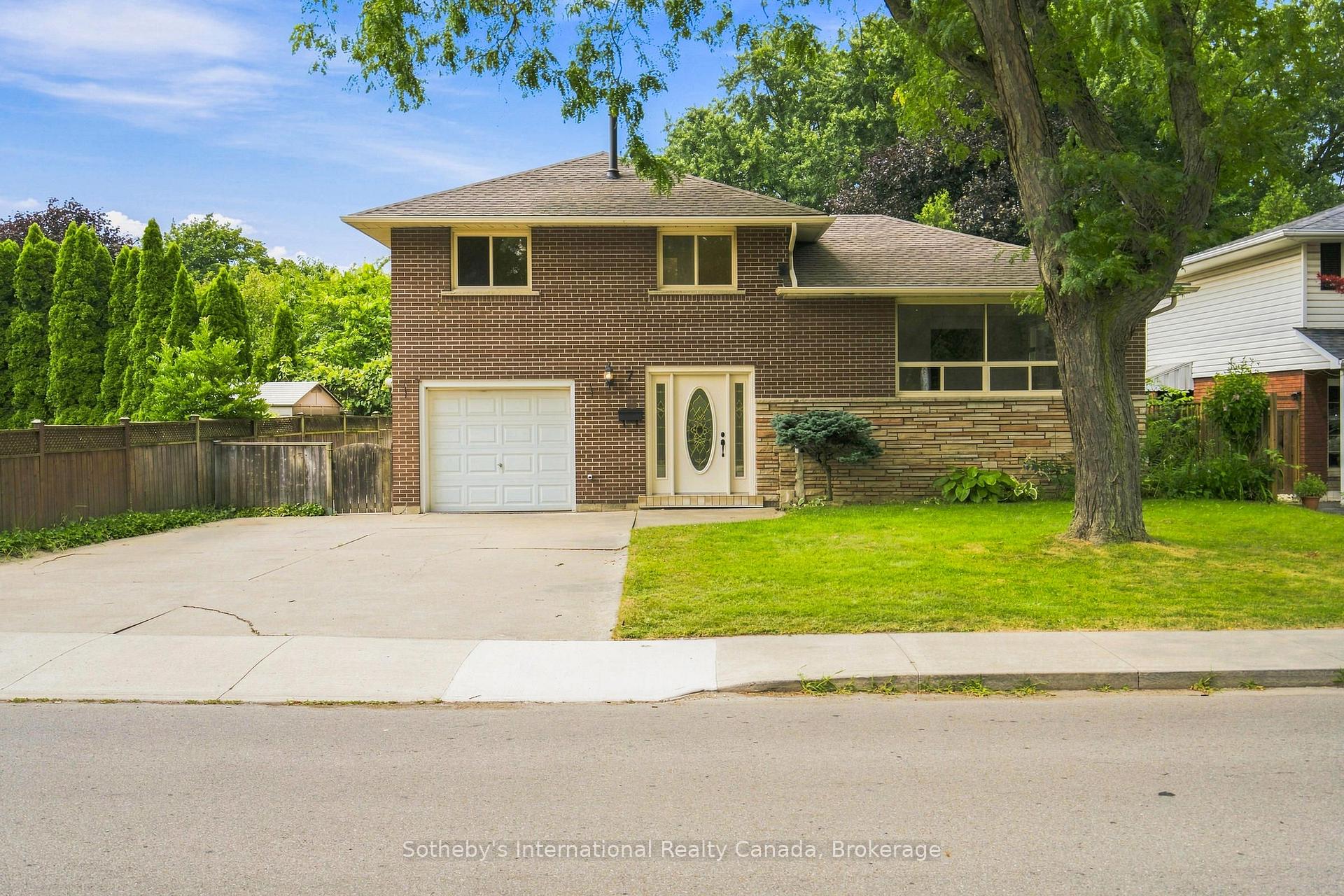 Photo 2 of 7 Delmar Drive, Hamilton, Buchanan — HOMEH