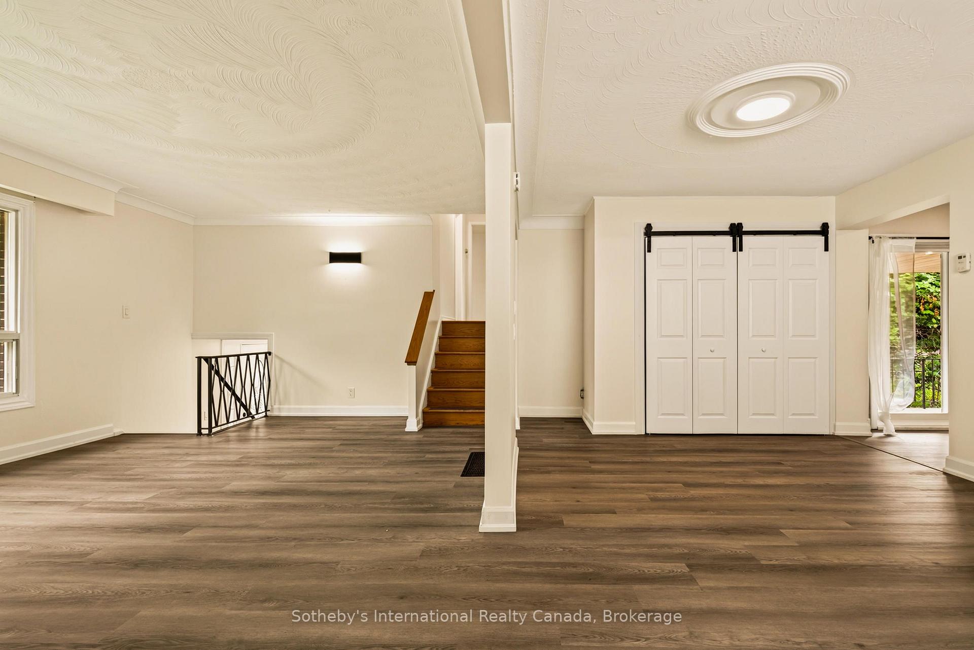 Photo 9 of 7 Delmar Drive, Hamilton, Buchanan — HOMEH