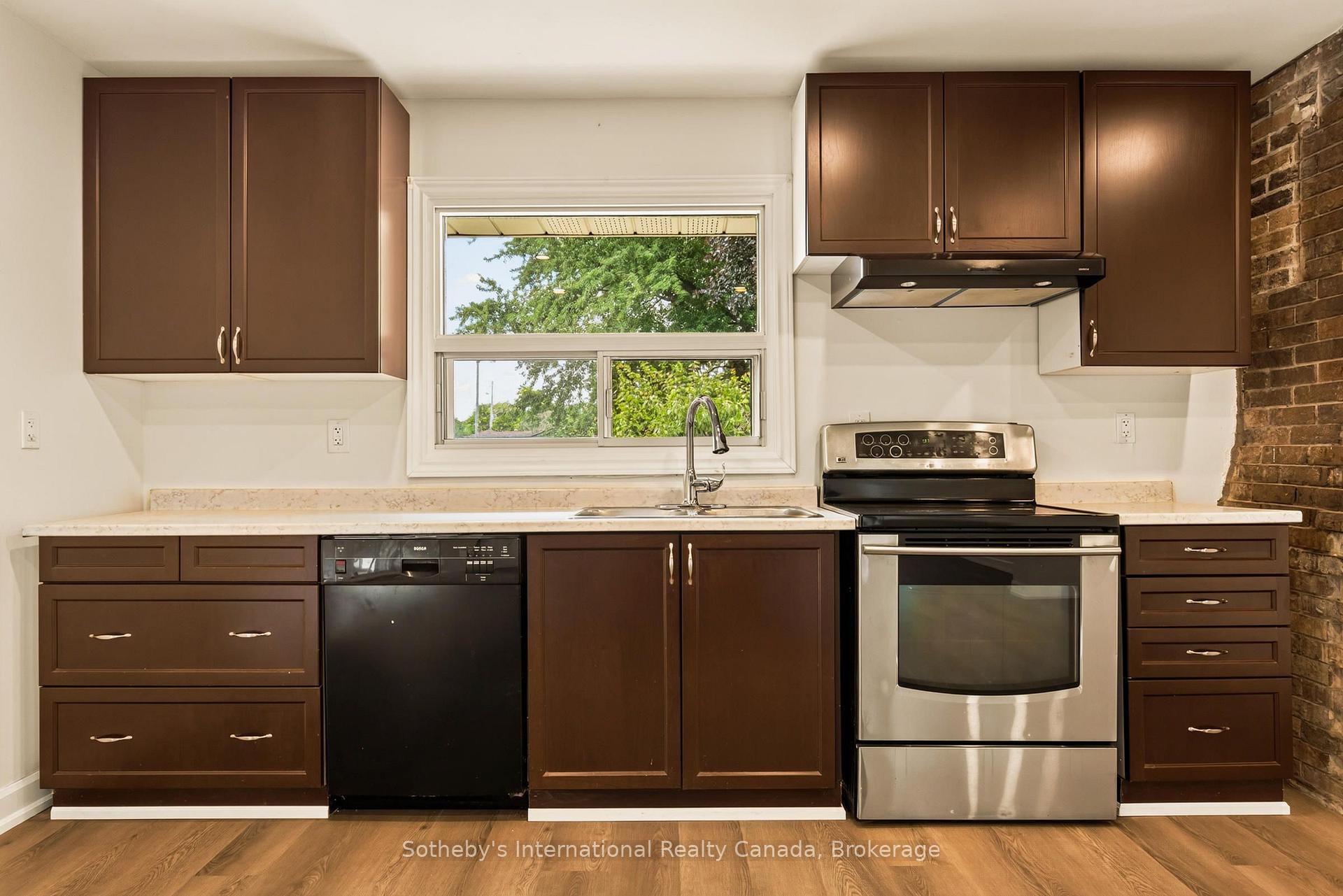 Photo 20 of 7 Delmar Drive, Hamilton, Buchanan — HOMEH