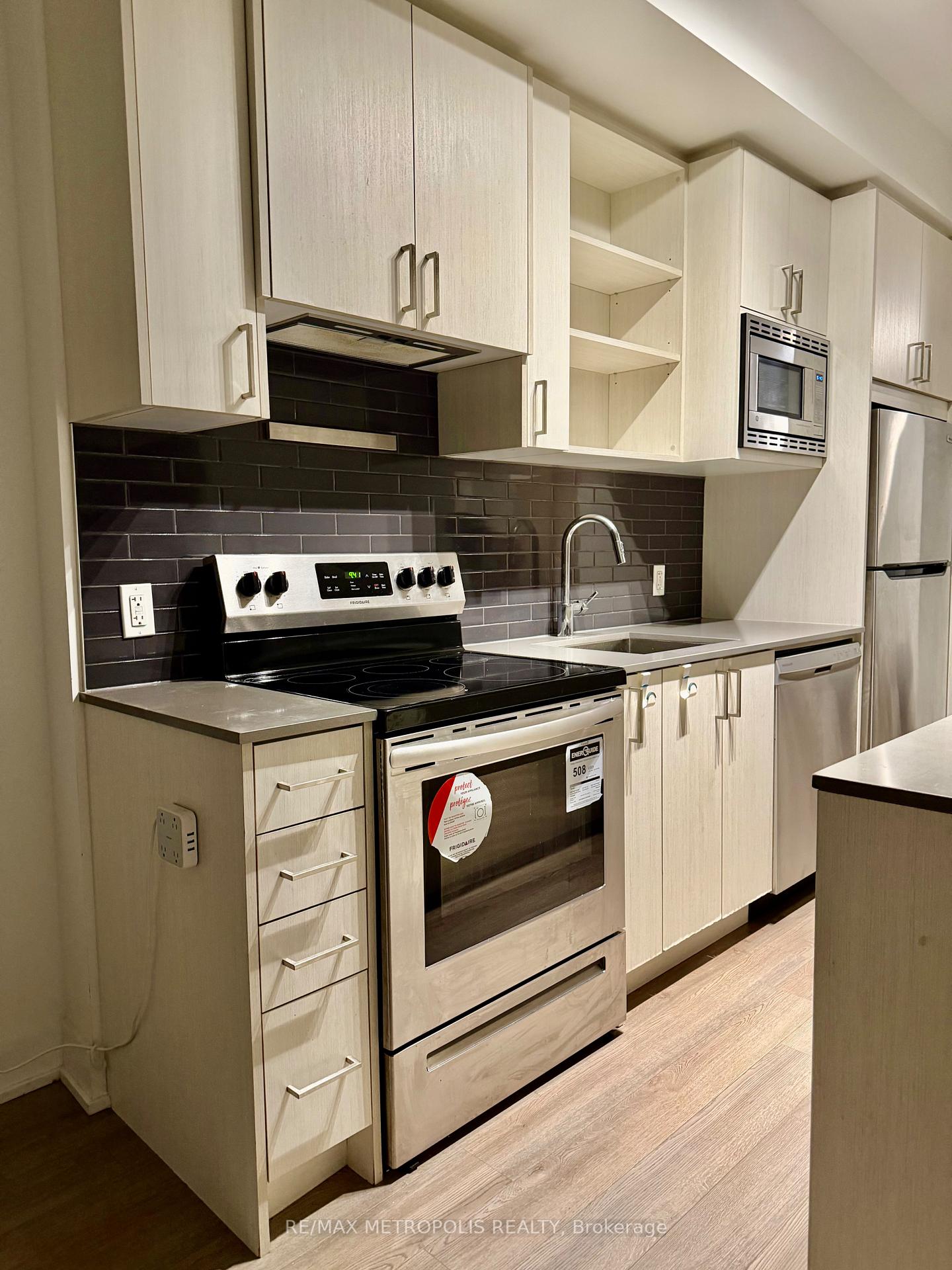 Photo 8 of Unit 501, 60 George Butchart Drive, North York, Downsview-Roding-CFB — HOMEH