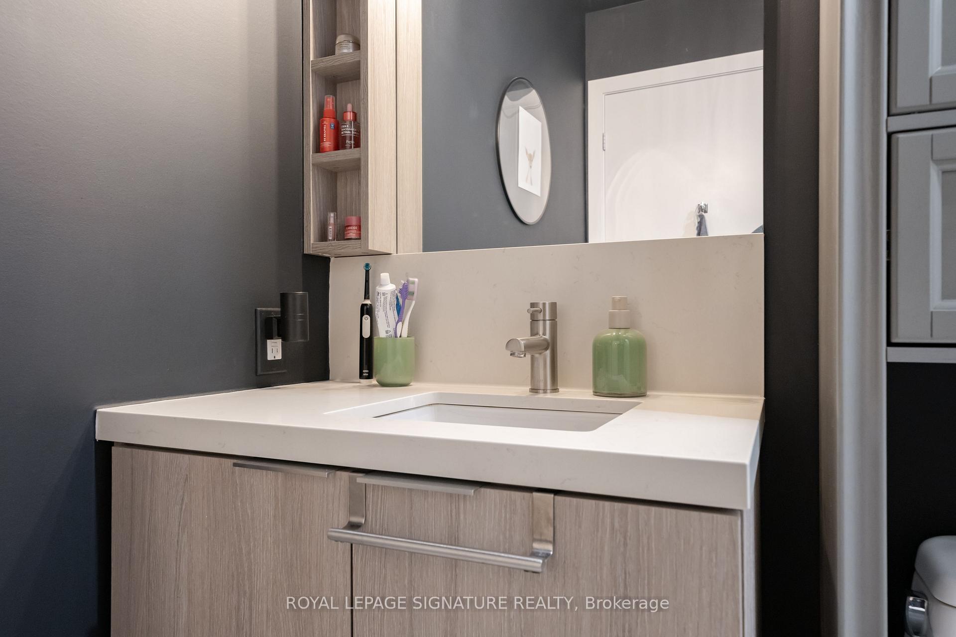 Photo 10 of Unit 929, 2020 Bathurst Street, Toronto, Humewood-Cedarvale — HOMEH