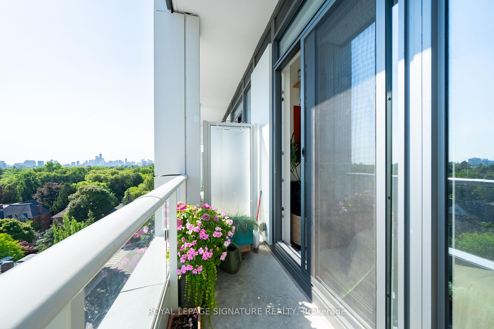 Photo 13 of Unit 929, 2020 Bathurst Street, Toronto, Humewood-Cedarvale — HOMEH