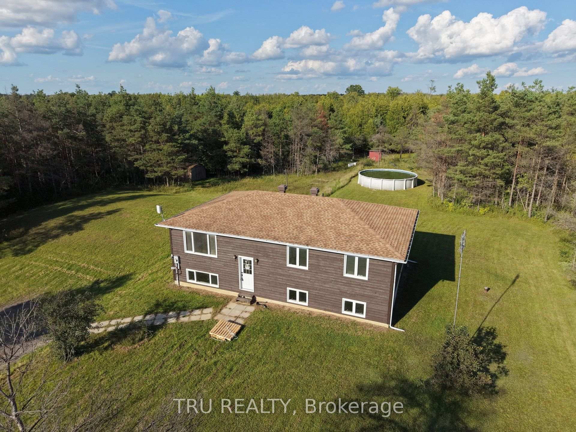 Photo 31 of 445 Bolton Road, North Grenville, North Grenville Twp (Kemptville South) — HOMEH