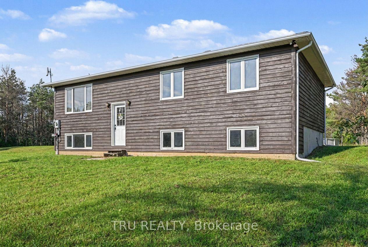 Photo 1 of 445 Bolton Road, North Grenville, North Grenville Twp (Kemptville South) — HOMEH
