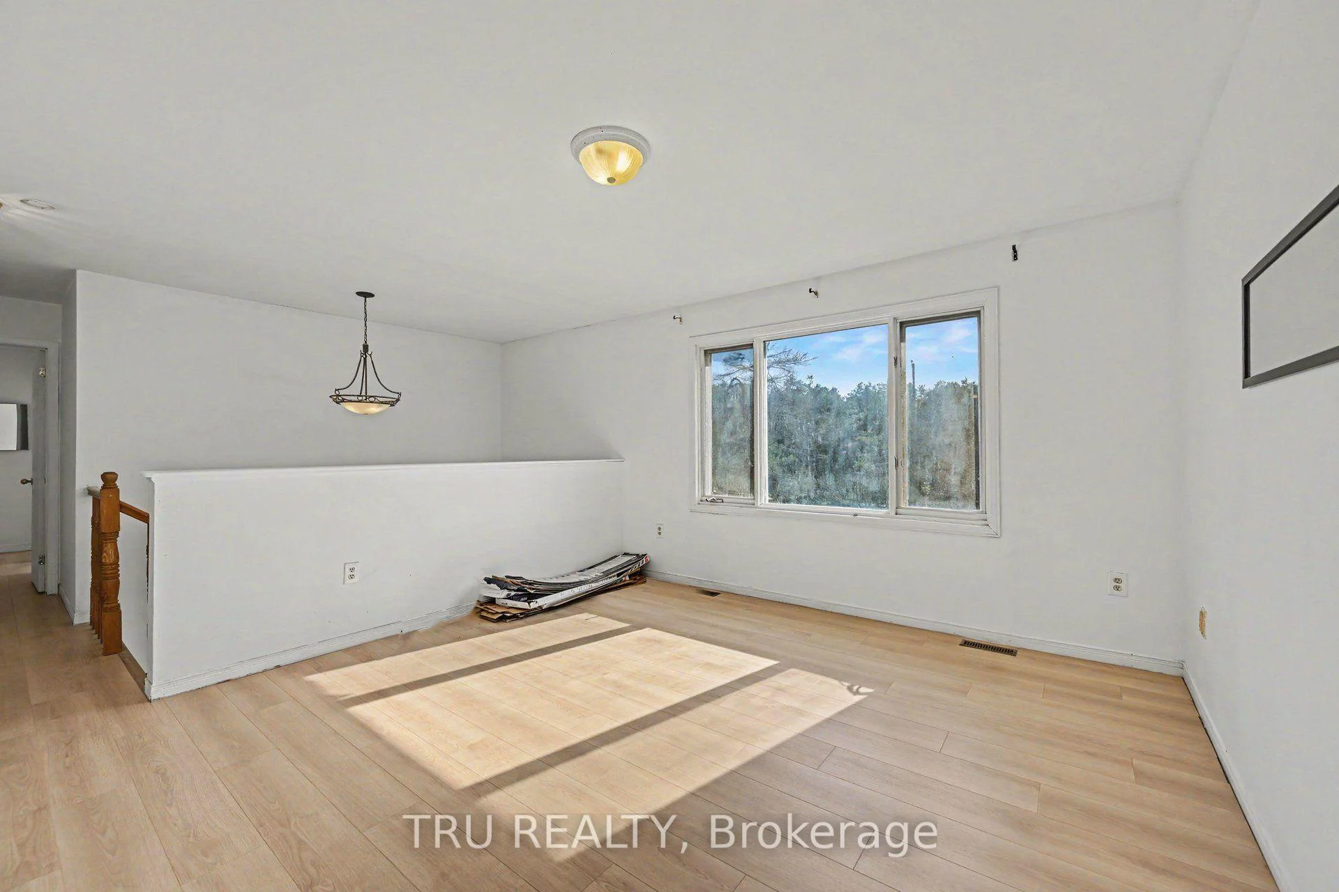 Photo 8 of 445 Bolton Road, North Grenville, North Grenville Twp (Kemptville South) — HOMEH