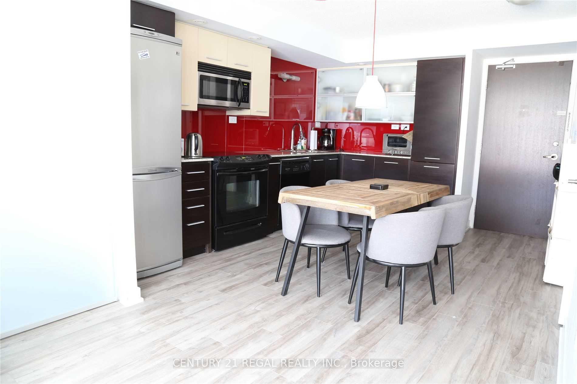 Photo 4 of Unit 509, 8 Telegram Mews, Toronto, Waterfront Communities — HOMEH