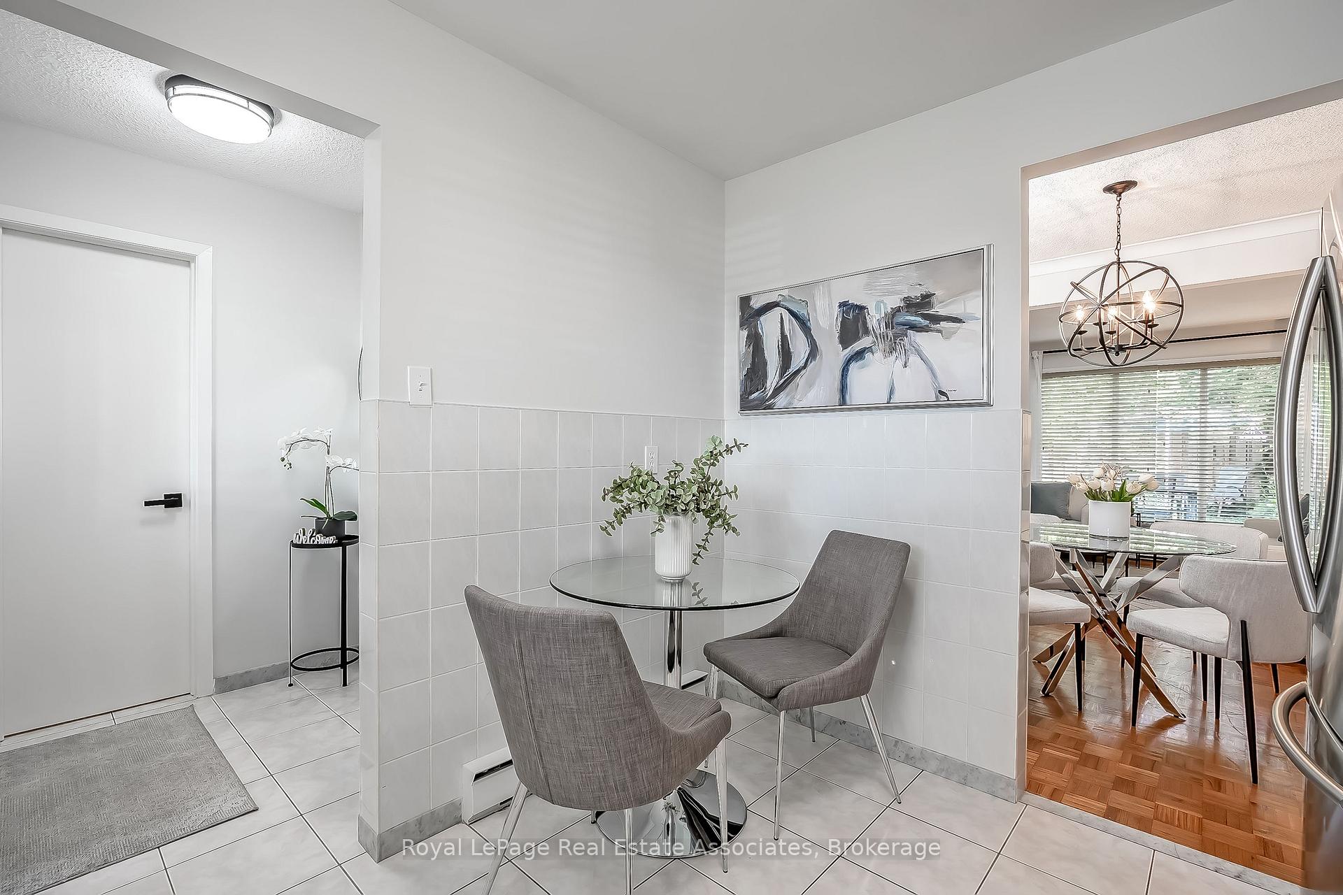 Photo 6 of Unit 70, 3 Centennial Pk Road, Etobicoke, Eringate-Centennial-West Deane — HOMEH
