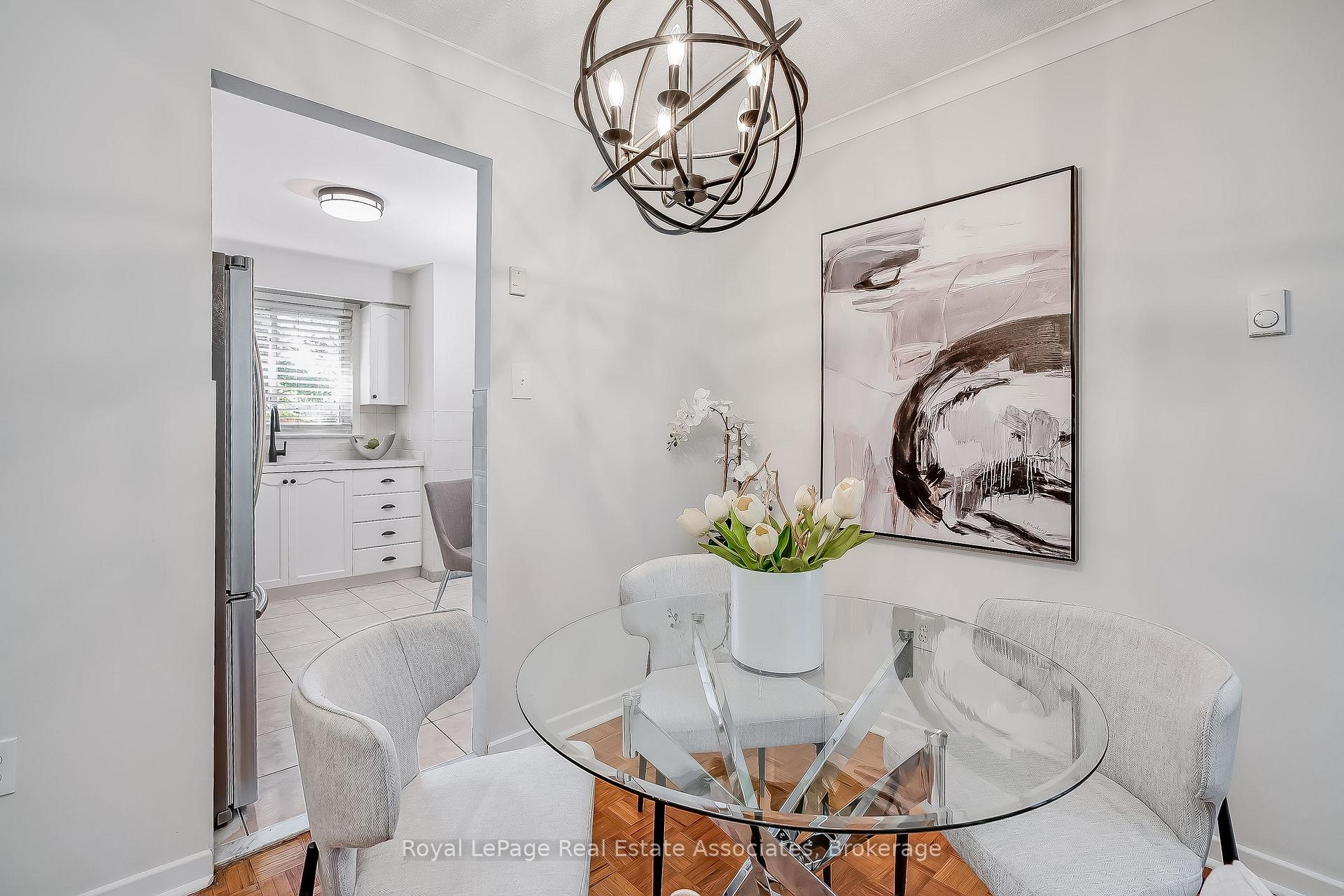 Photo 8 of Unit 70, 3 Centennial Pk Road, Etobicoke, Eringate-Centennial-West Deane — HOMEH