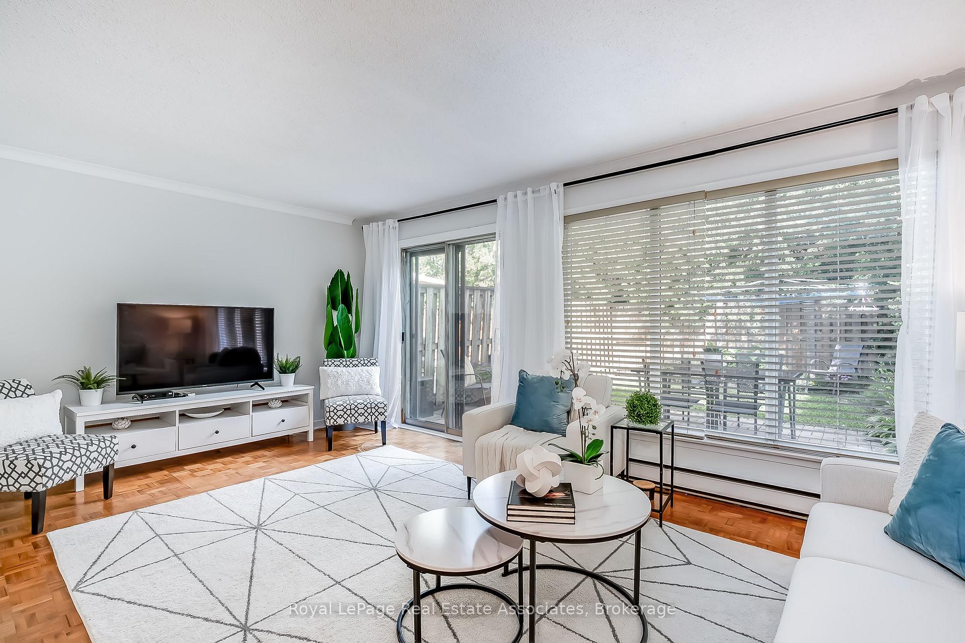 Photo 10 of Unit 70, 3 Centennial Pk Road, Etobicoke, Eringate-Centennial-West Deane — HOMEH