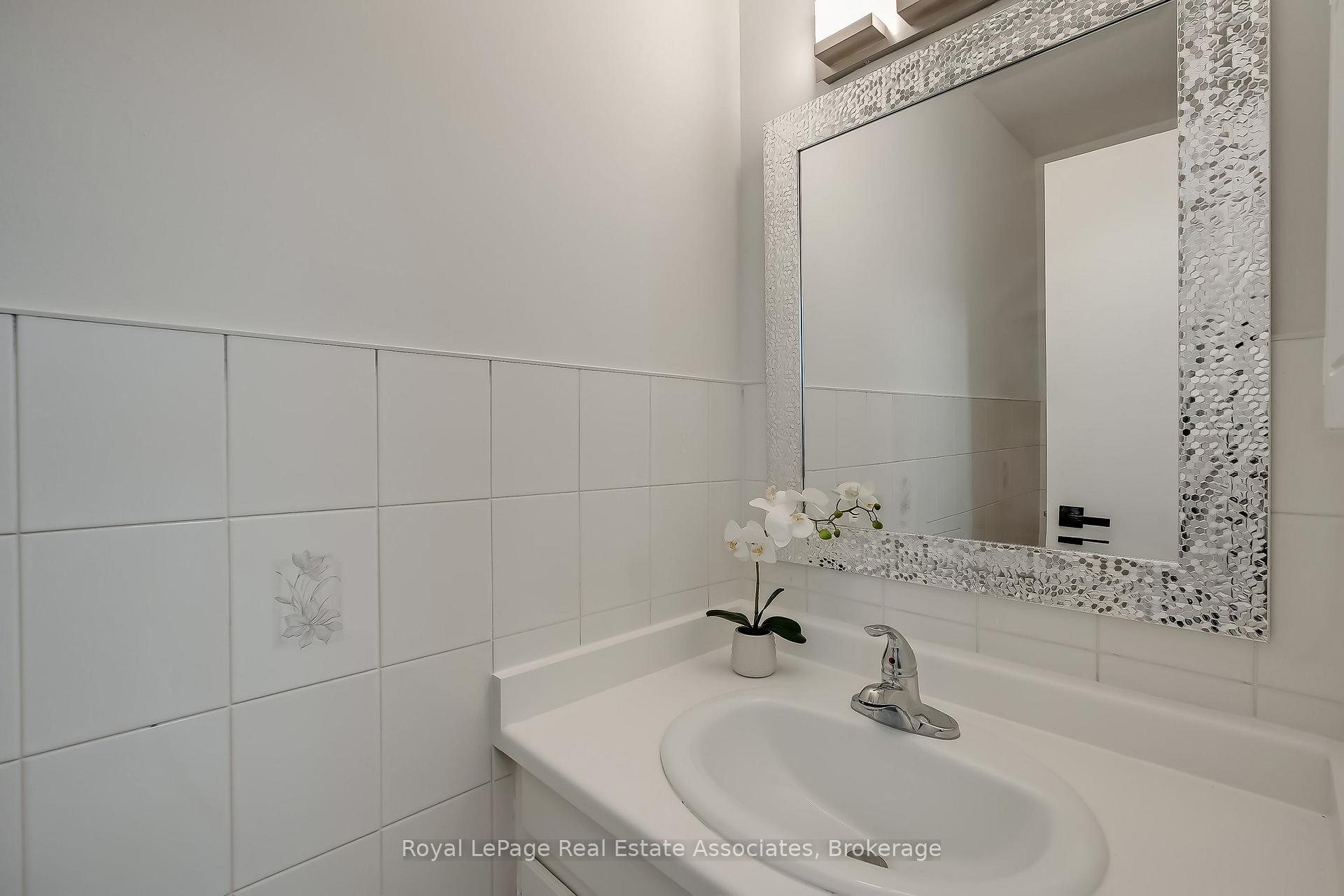Photo 19 of Unit 70, 3 Centennial Pk Road, Etobicoke, Eringate-Centennial-West Deane — HOMEH