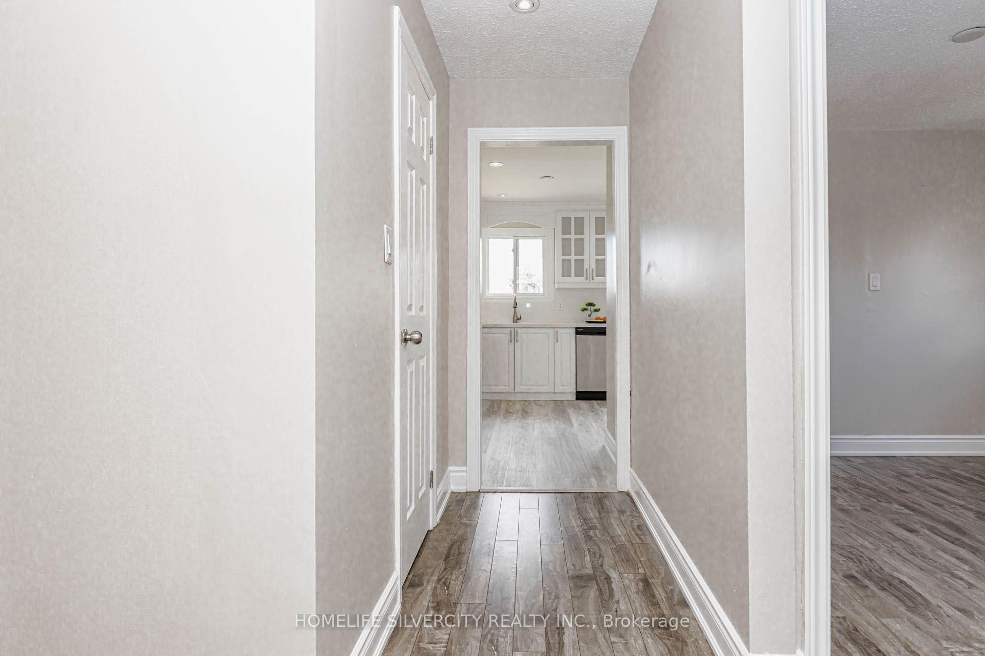 Photo 13 of 3701 Keenan Crescent, Mississauga, Malton — HOMEH