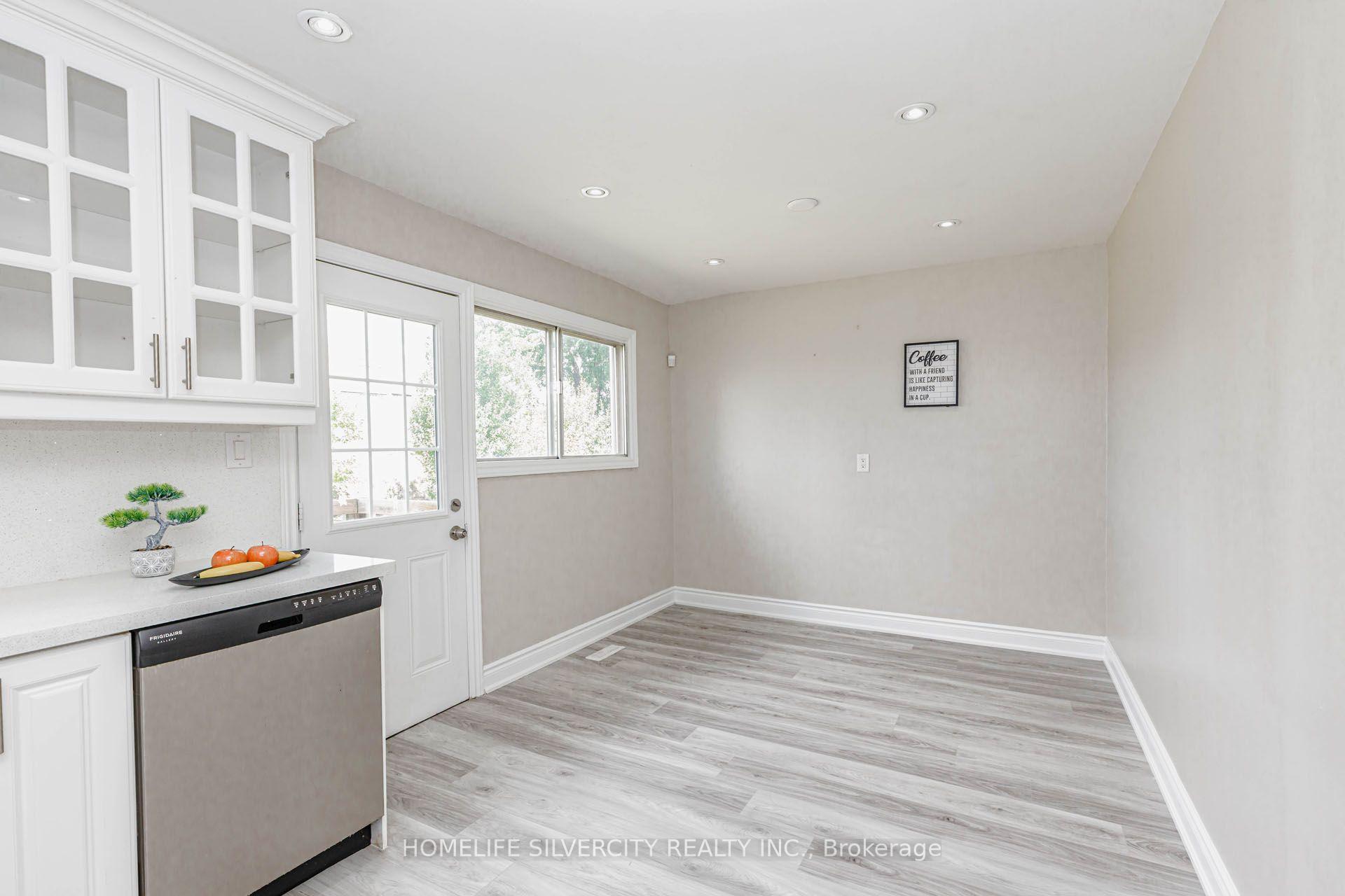 Photo 17 of 3701 Keenan Crescent, Mississauga, Malton — HOMEH