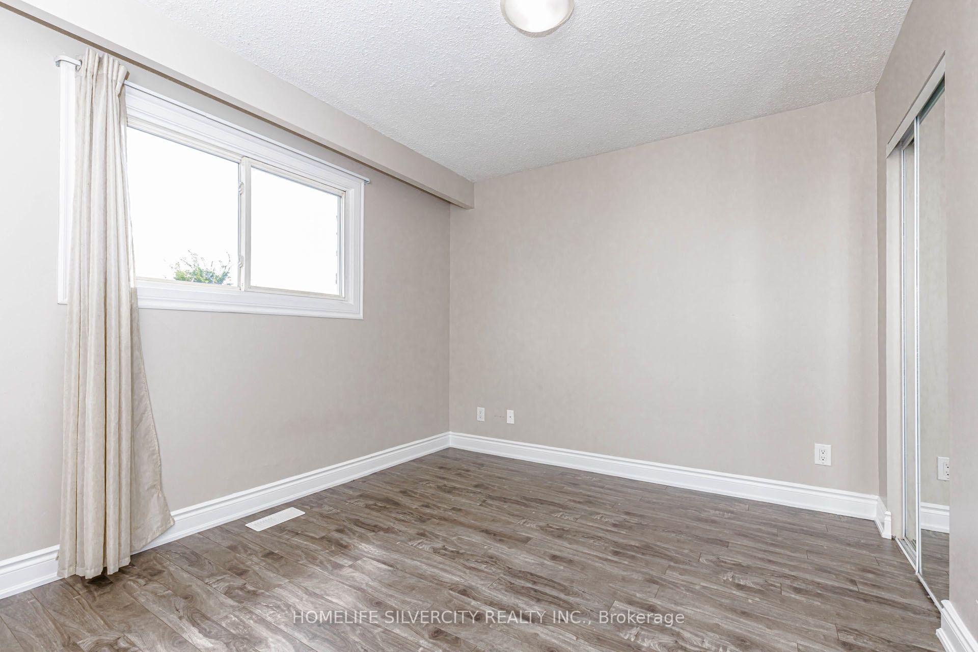 Photo 28 of 3701 Keenan Crescent, Mississauga, Malton — HOMEH