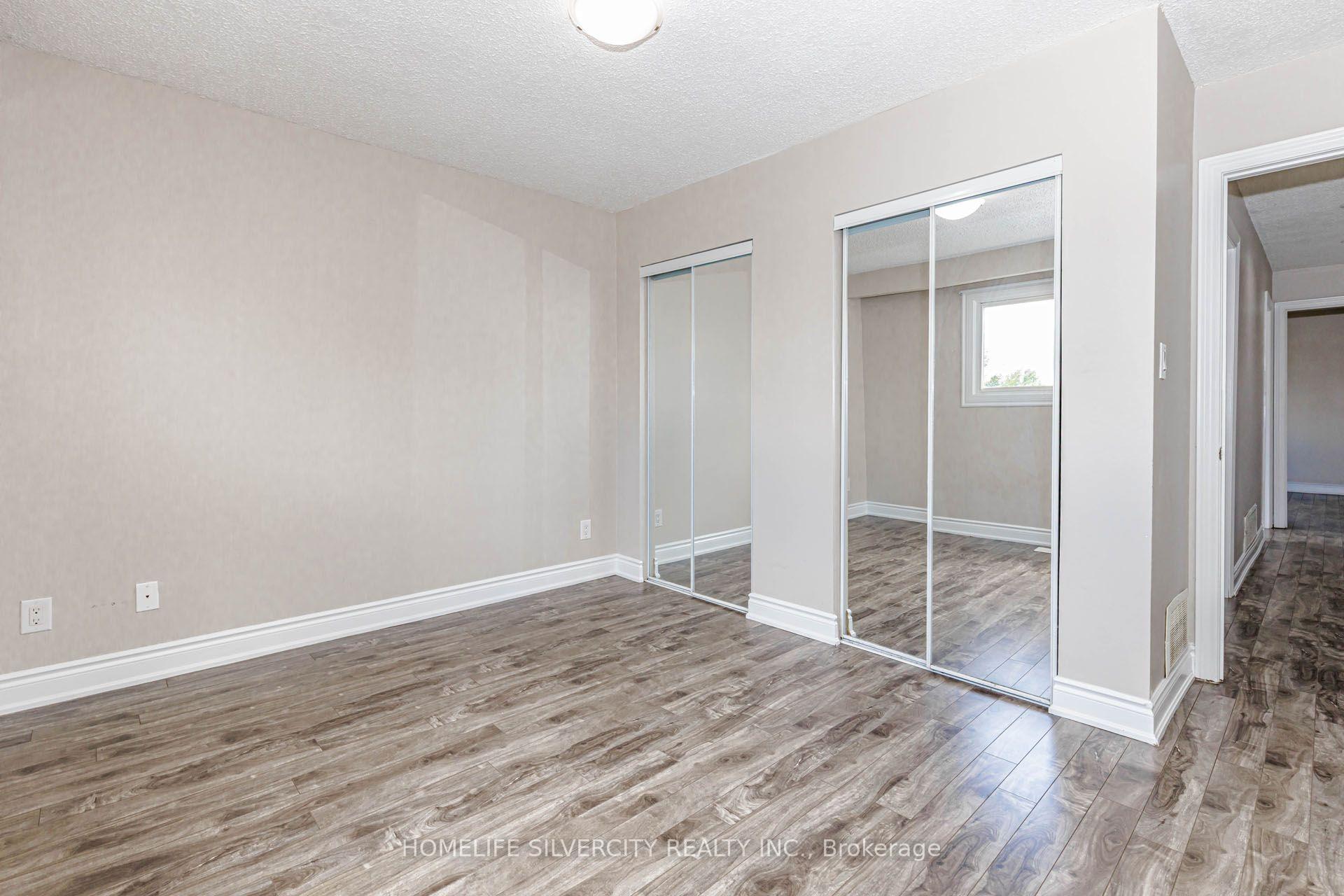 Photo 31 of 3701 Keenan Crescent, Mississauga, Malton — HOMEH