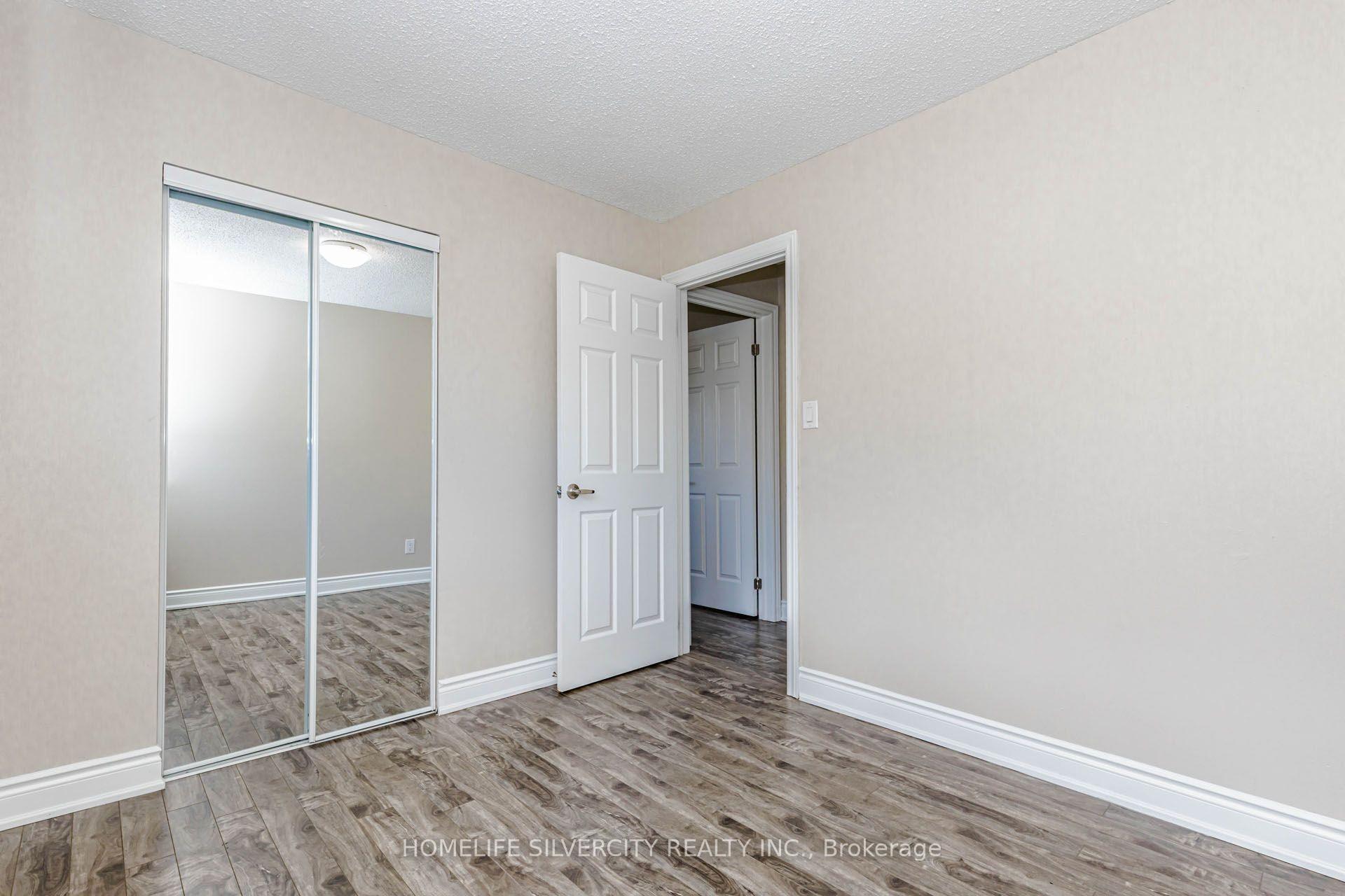 Photo 33 of 3701 Keenan Crescent, Mississauga, Malton — HOMEH