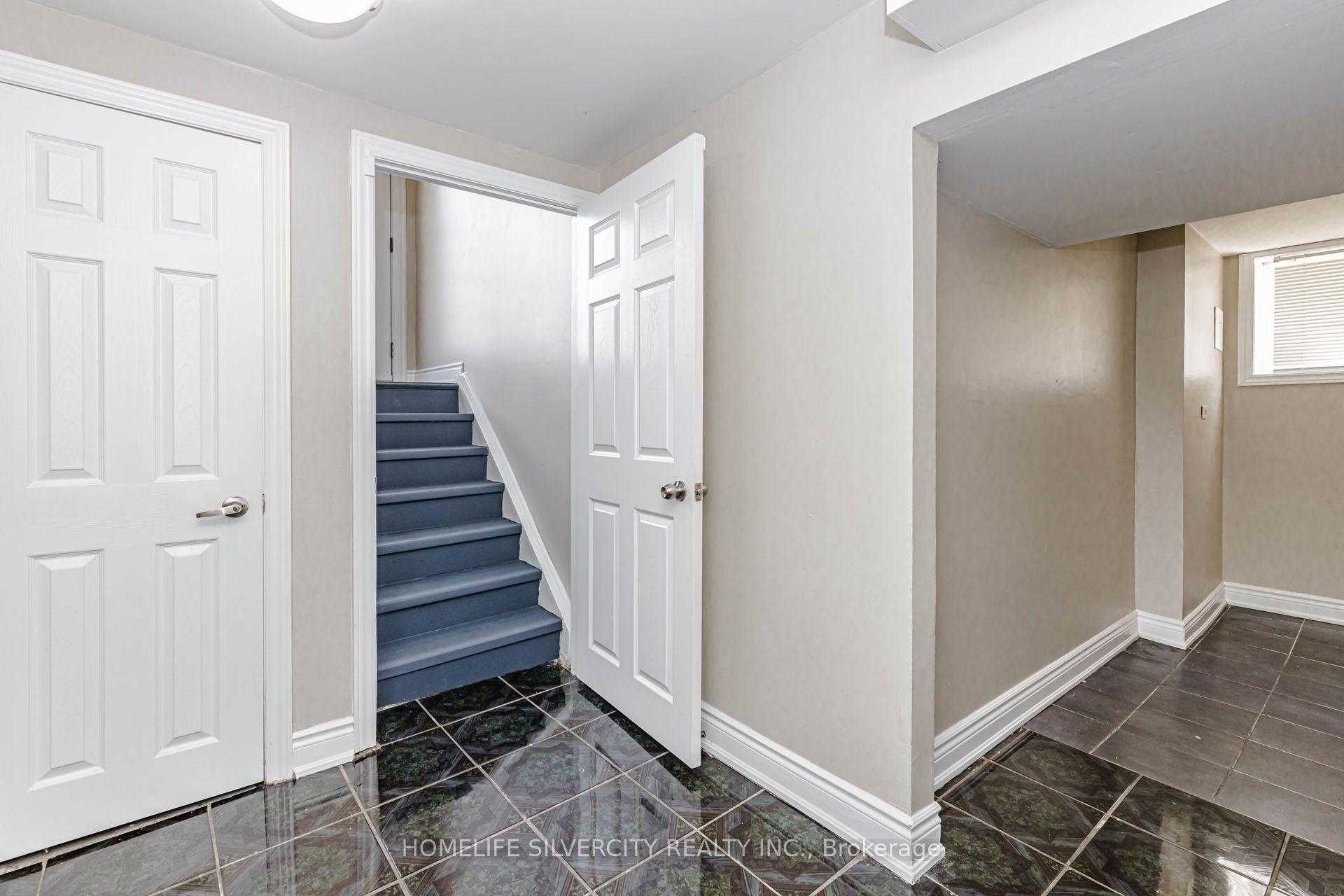Photo 44 of 3701 Keenan Crescent, Mississauga, Malton — HOMEH
