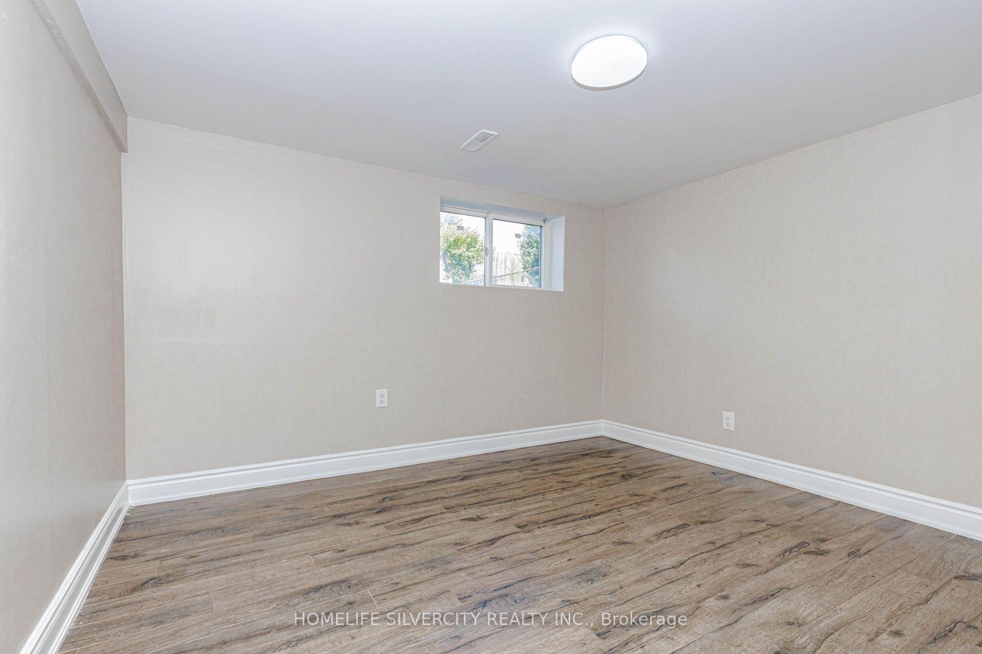 Photo 46 of 3701 Keenan Crescent, Mississauga, Malton — HOMEH