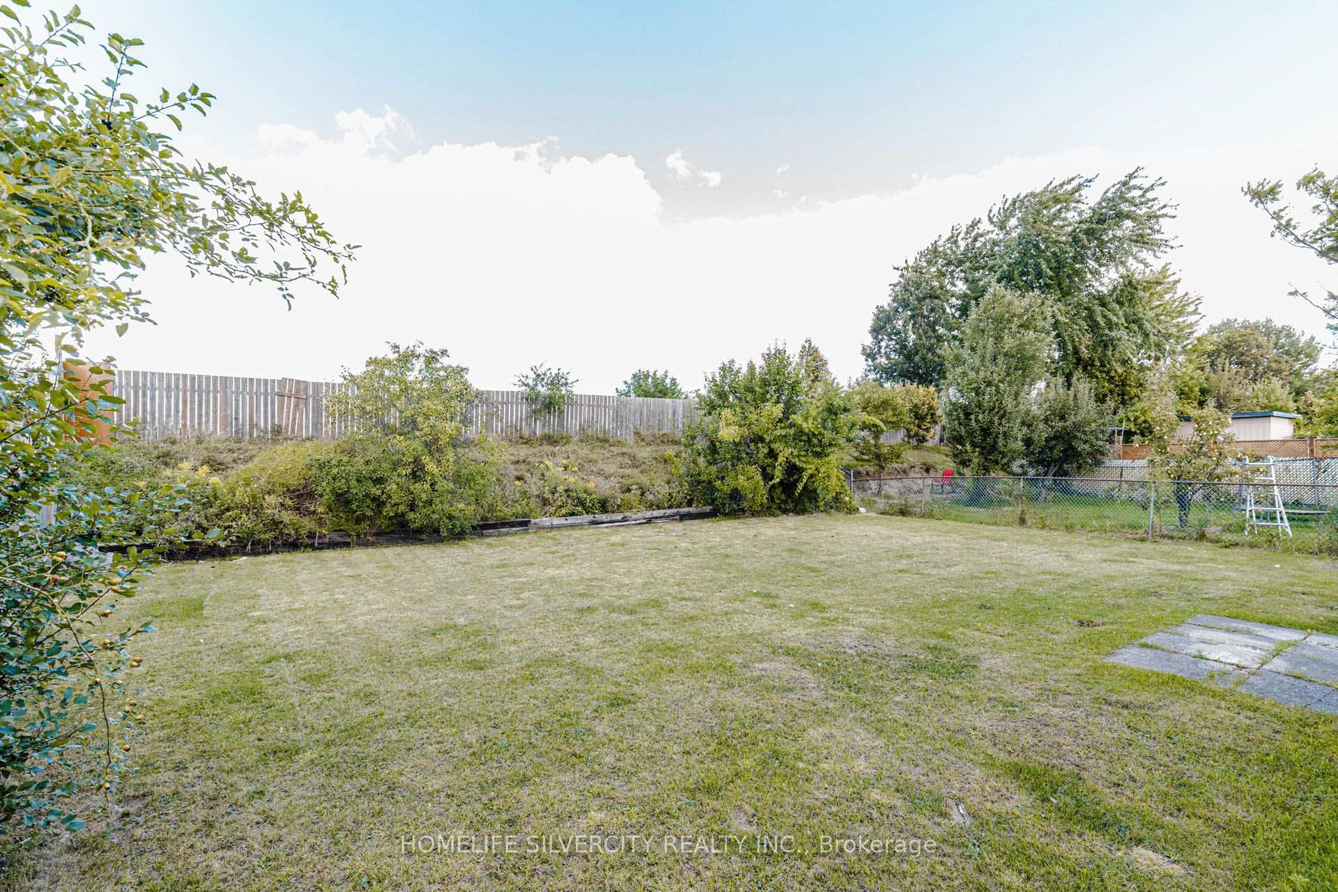 Photo 50 of 3701 Keenan Crescent, Mississauga, Malton — HOMEH