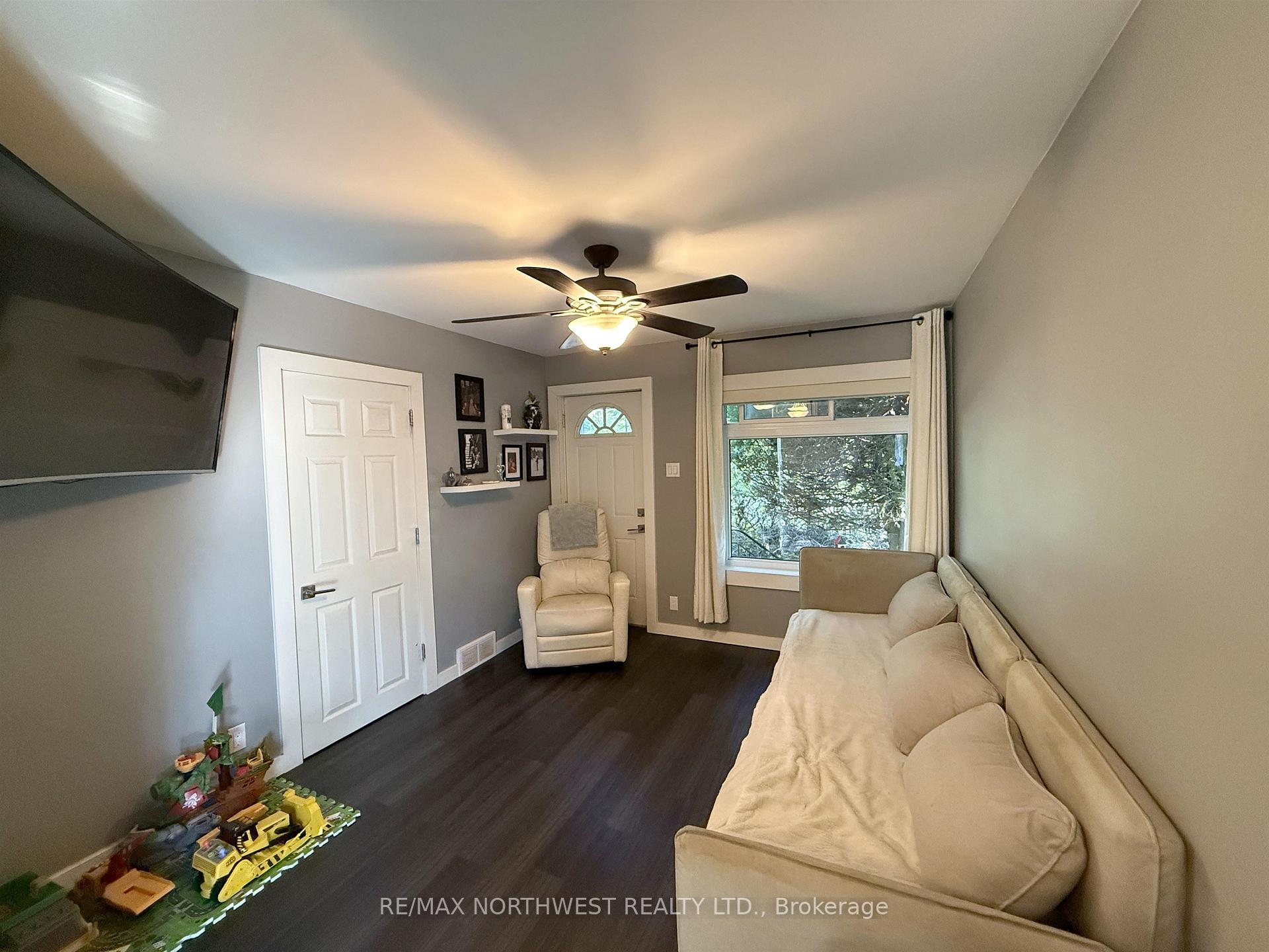 Photo 8 of 55 Norman Drive, Kenora, Norman — HOMEH