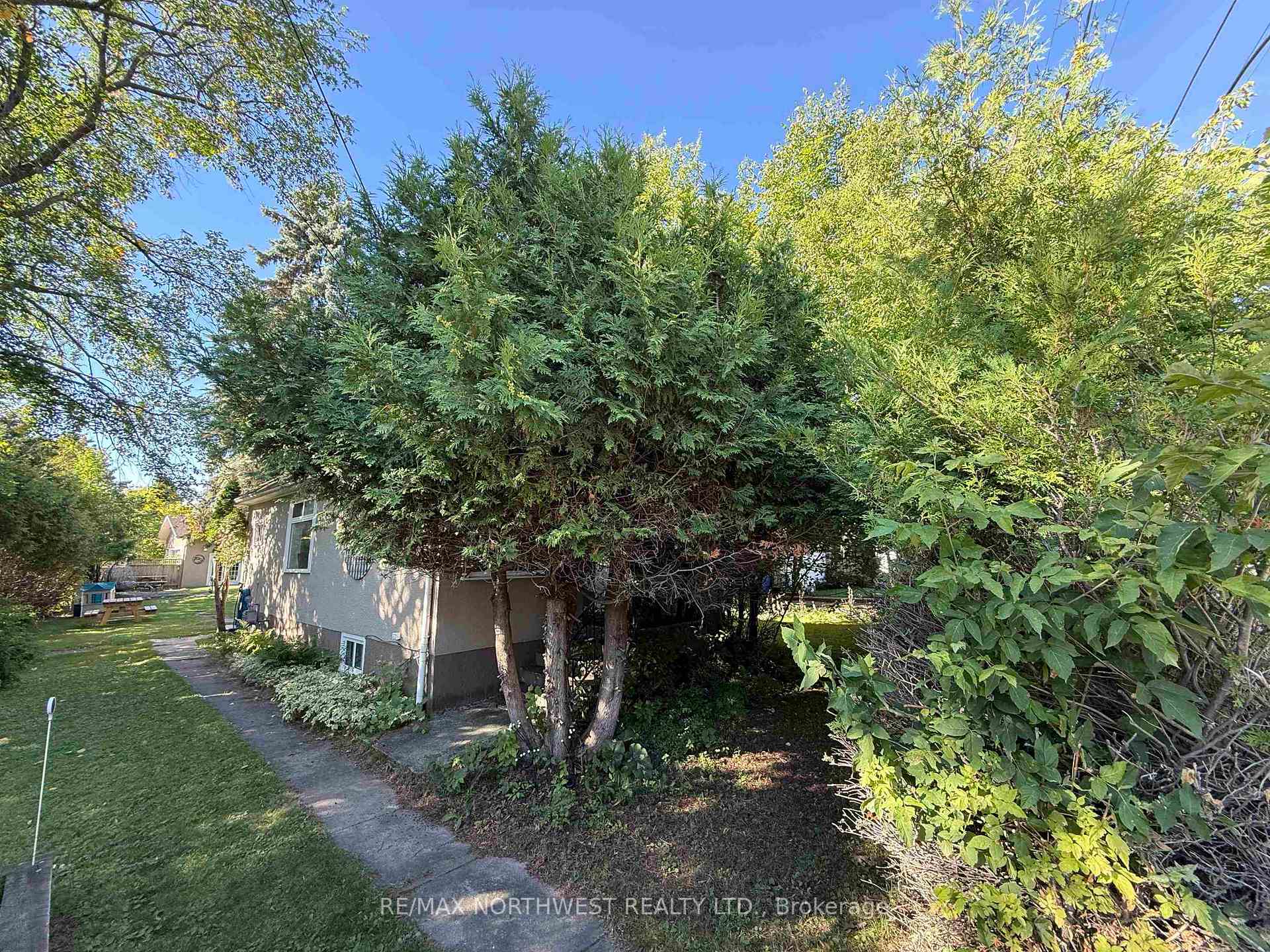 Photo 21 of 55 Norman Drive, Kenora, Norman — HOMEH