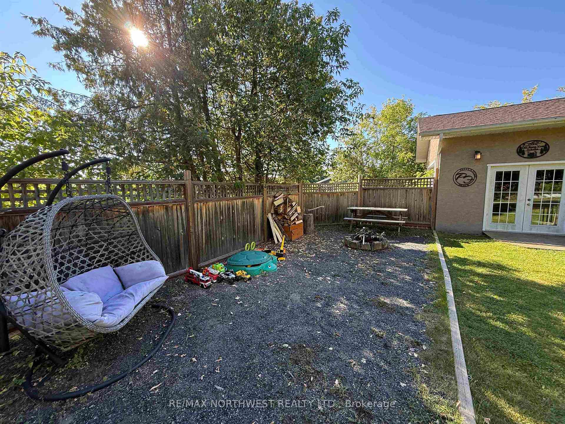Photo 24 of 55 Norman Drive, Kenora, Norman — HOMEH