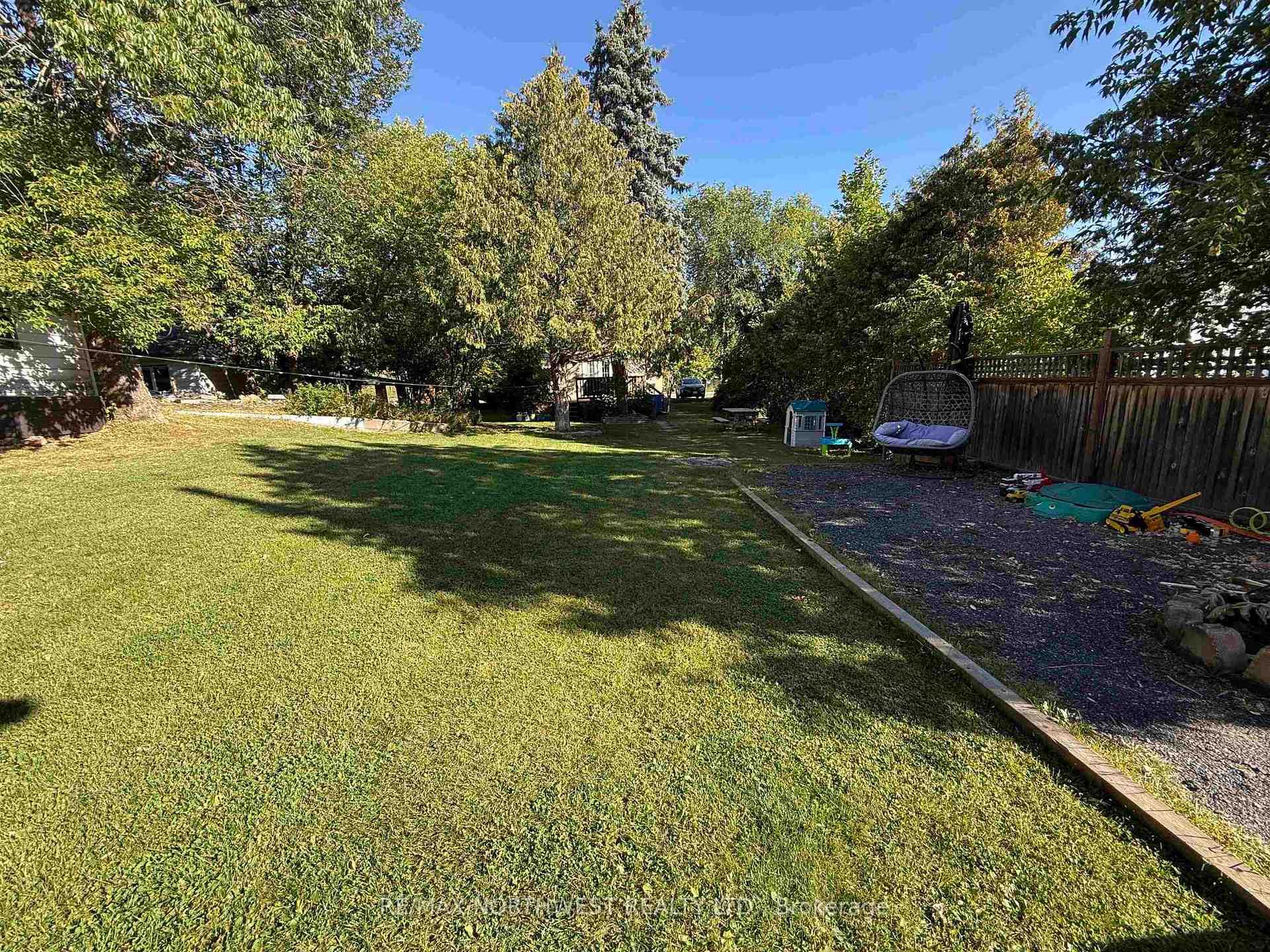 Photo 25 of 55 Norman Drive, Kenora, Norman — HOMEH
