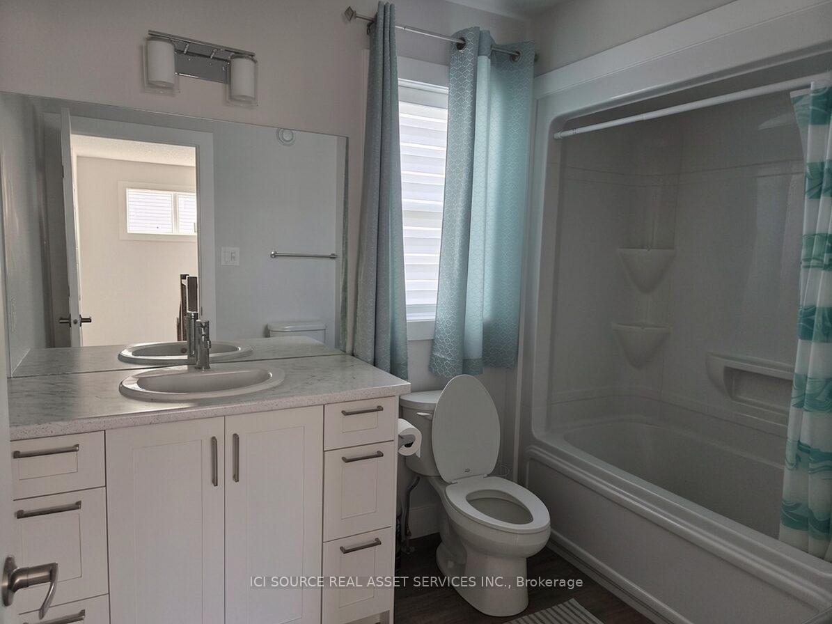 Photo 12 of 20 Helen Court, Central Elgin, Belmont — HOMEH
