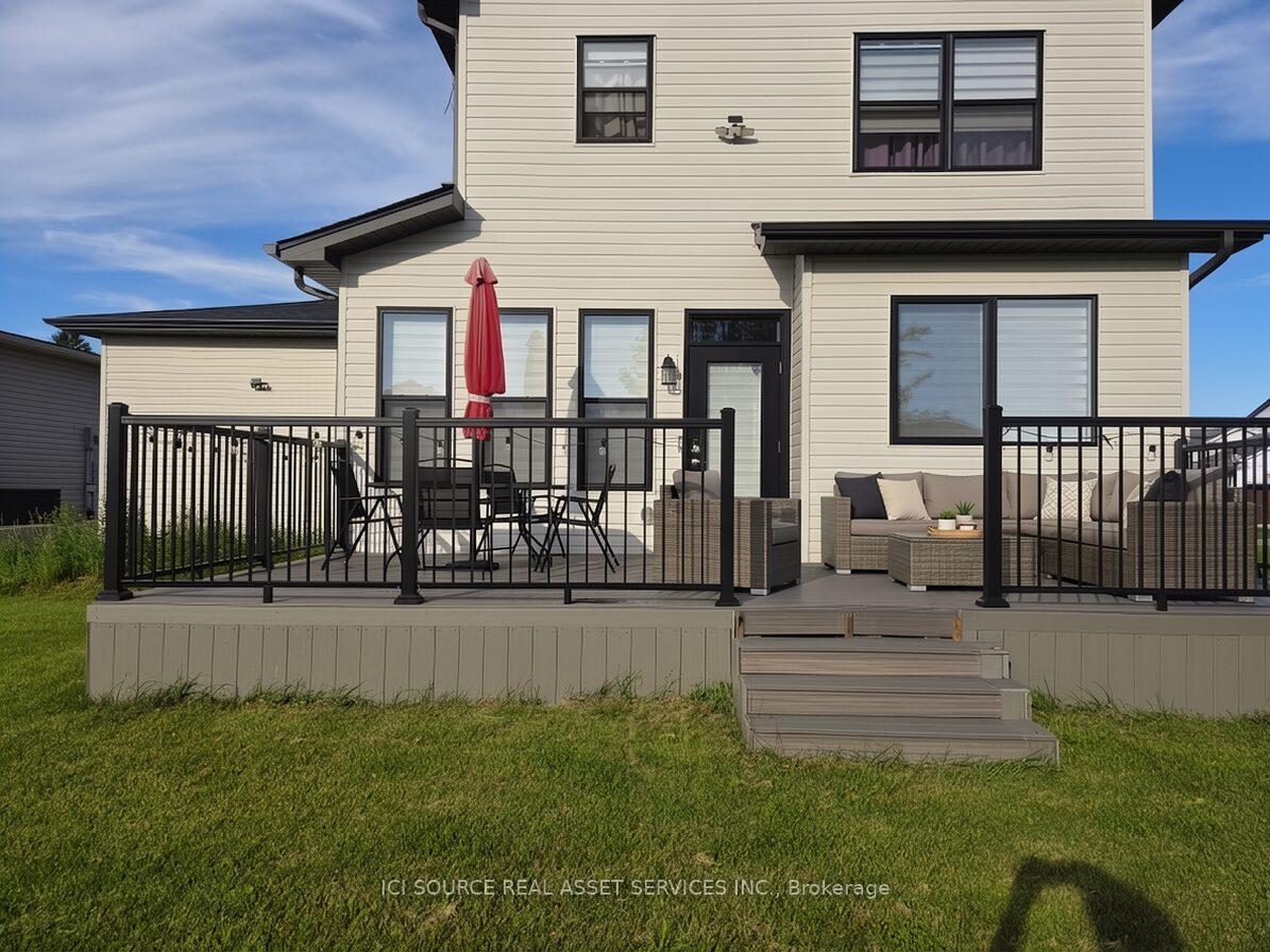 Photo 23 of 20 Helen Court, Central Elgin, Belmont — HOMEH
