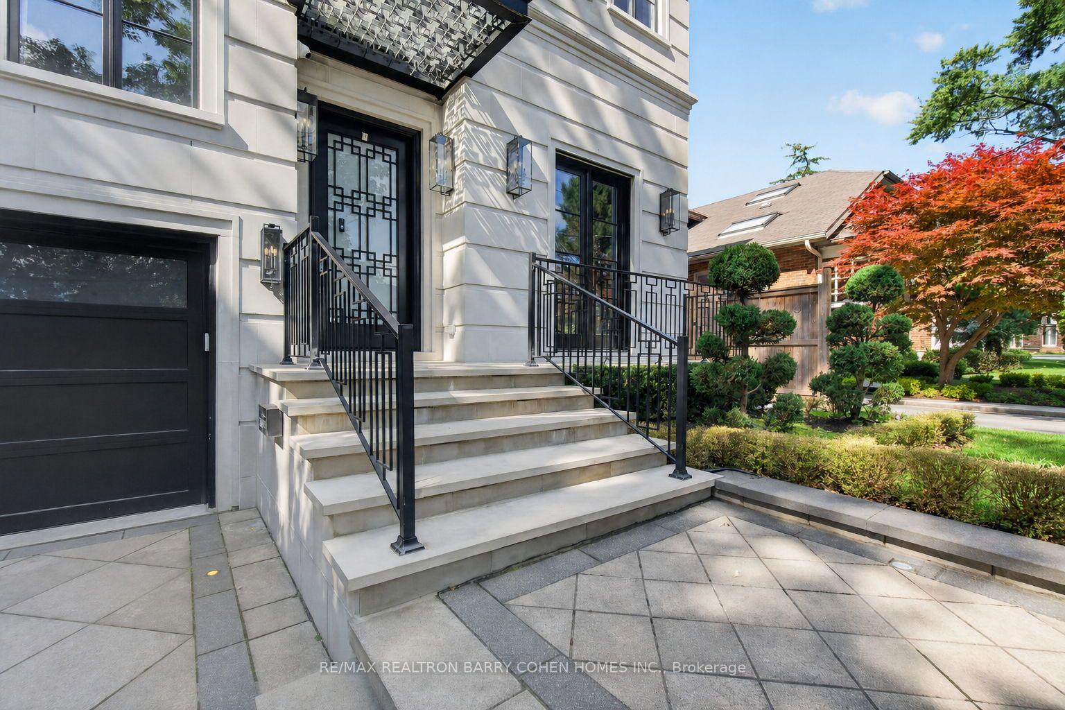 Photo 3 of 154 Yonge Boulevard, Toronto, Bedford Park-Nortown — HOMEH