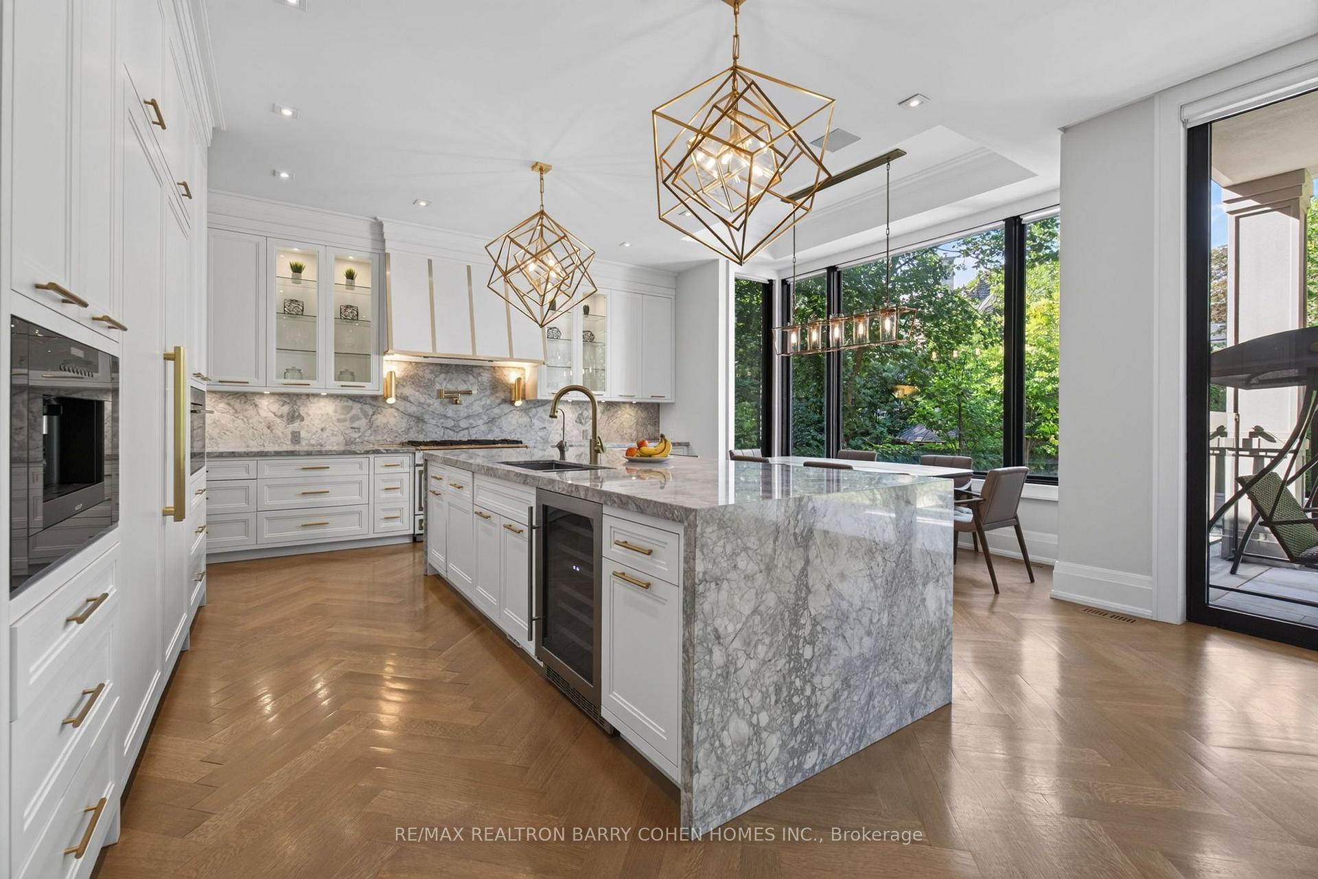 Photo 14 of 154 Yonge Boulevard, Toronto, Bedford Park-Nortown — HOMEH