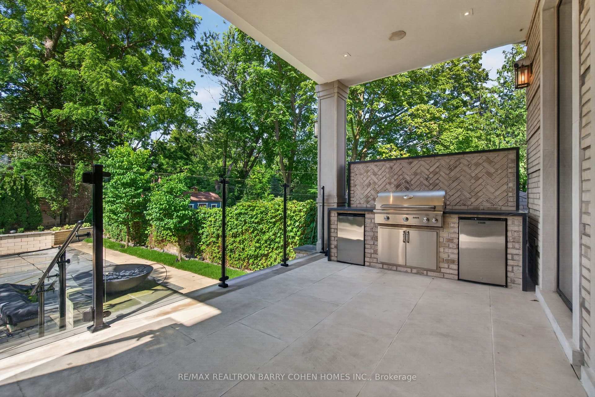 Photo 52 of 154 Yonge Boulevard, Toronto, Bedford Park-Nortown — HOMEH
