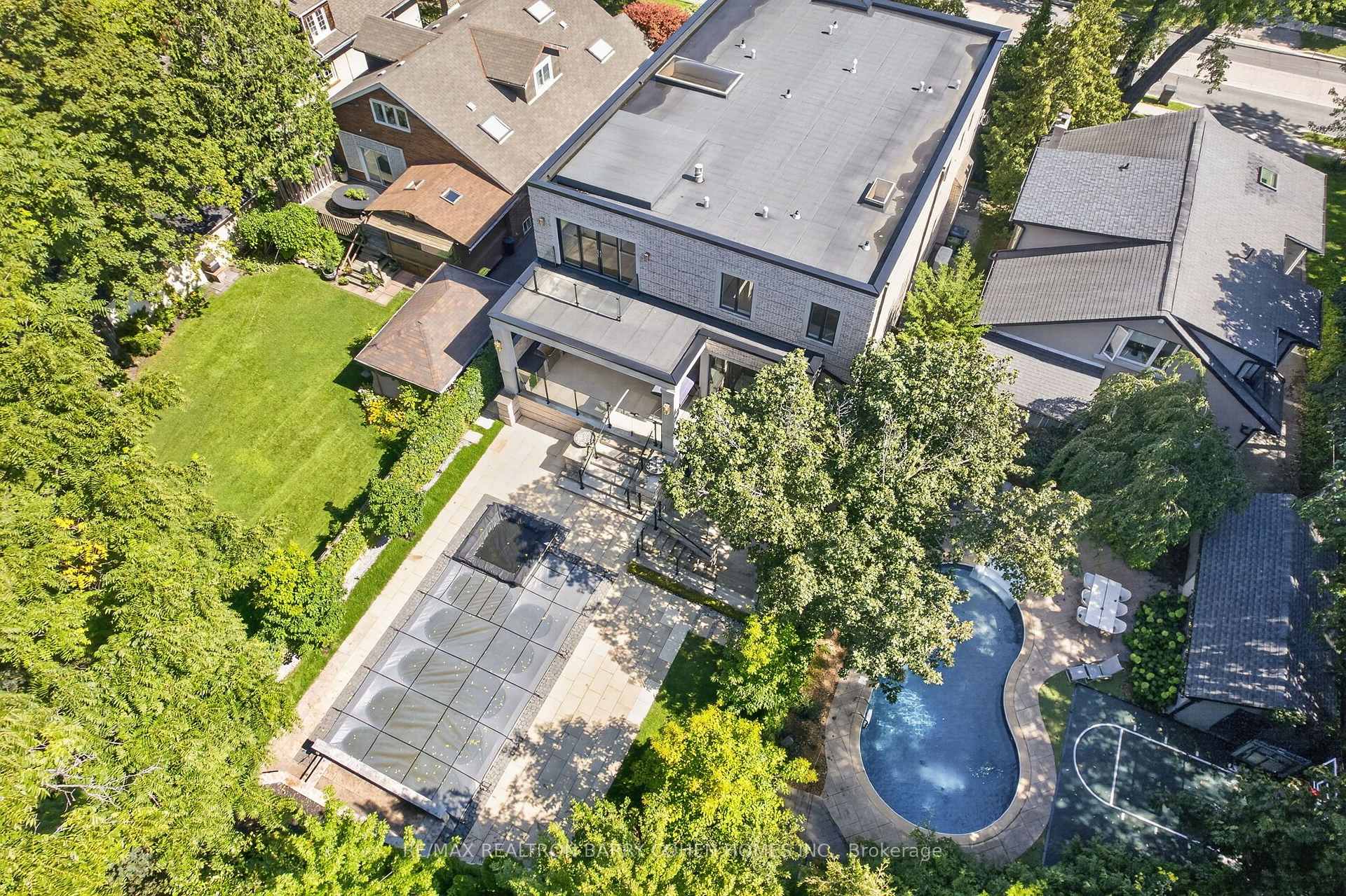 Photo 62 of 154 Yonge Boulevard, Toronto, Bedford Park-Nortown — HOMEH