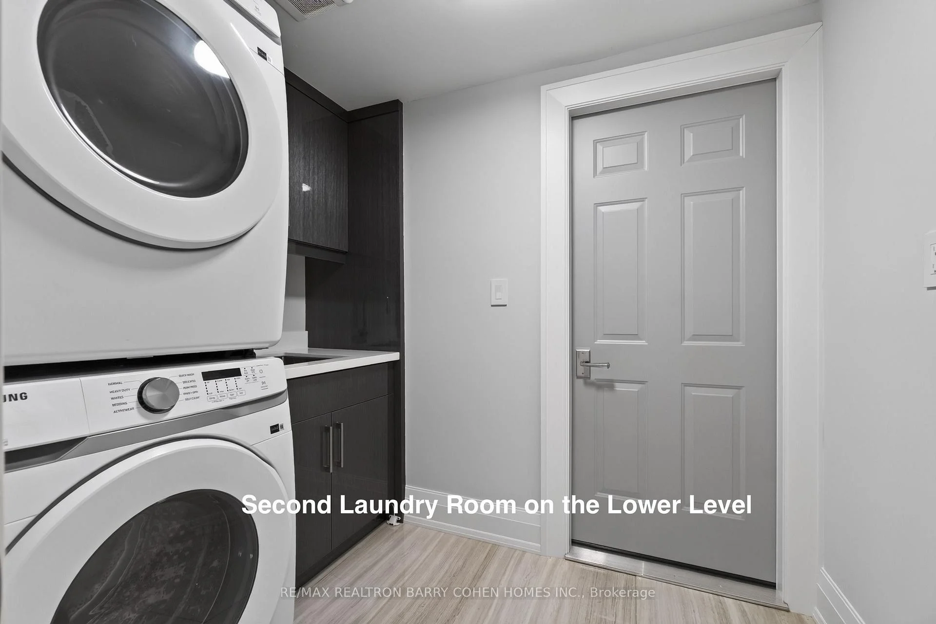 Photo 49 of 154 Yonge Boulevard, Toronto, Bedford Park-Nortown — HOMEH