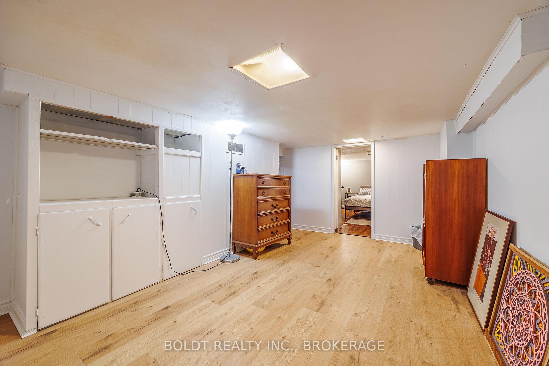 Photo 37 of 20 Stuart Avenue, St. Catharines, Downtown — HOMEH
