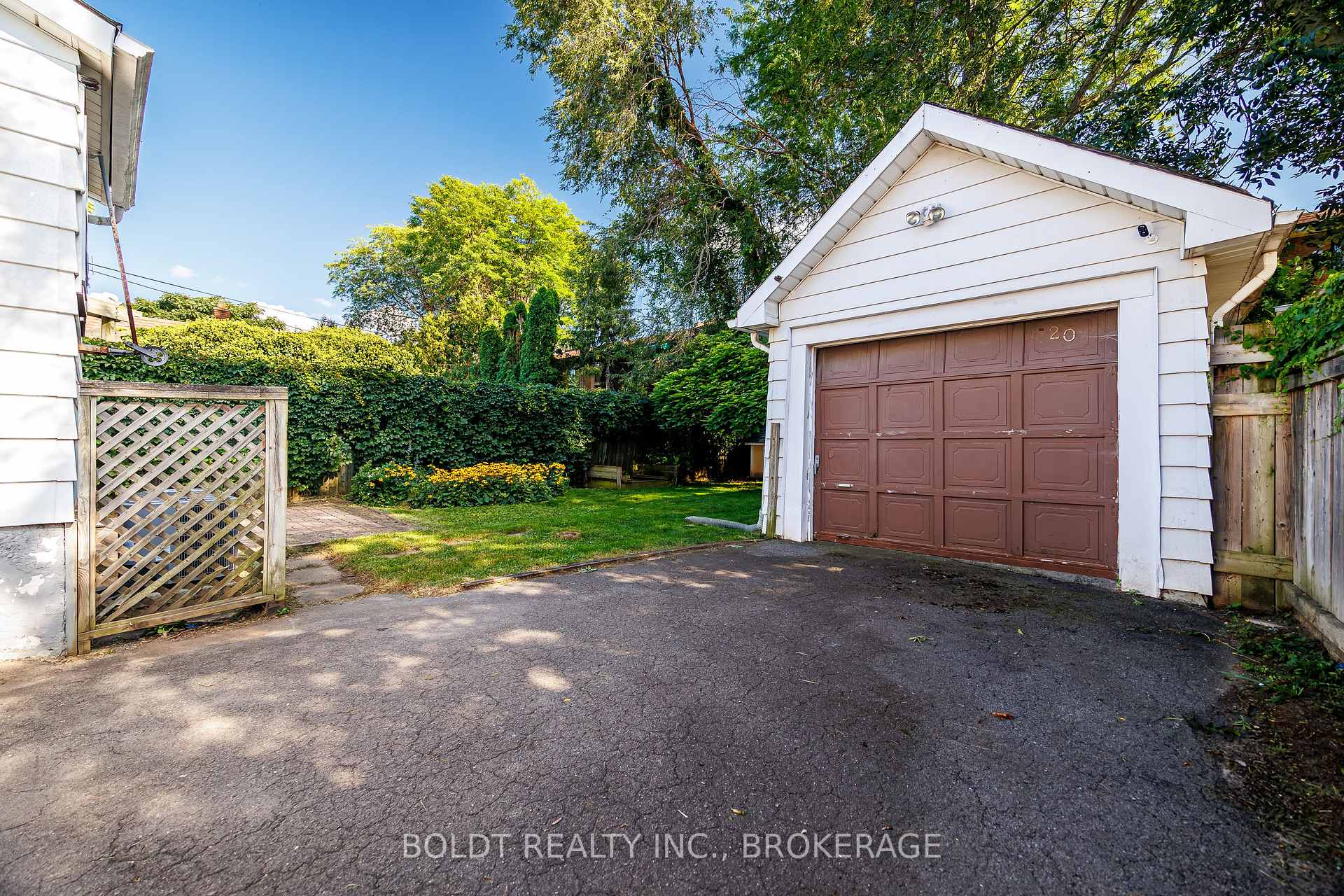 Photo 45 of 20 Stuart Avenue, St. Catharines, Downtown — HOMEH