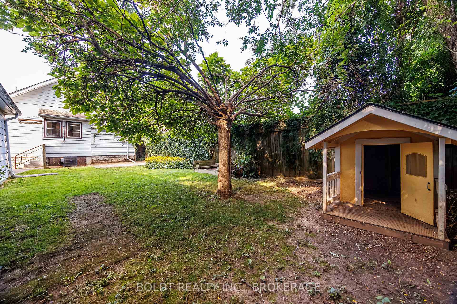 Photo 51 of 20 Stuart Avenue, St. Catharines, Downtown — HOMEH
