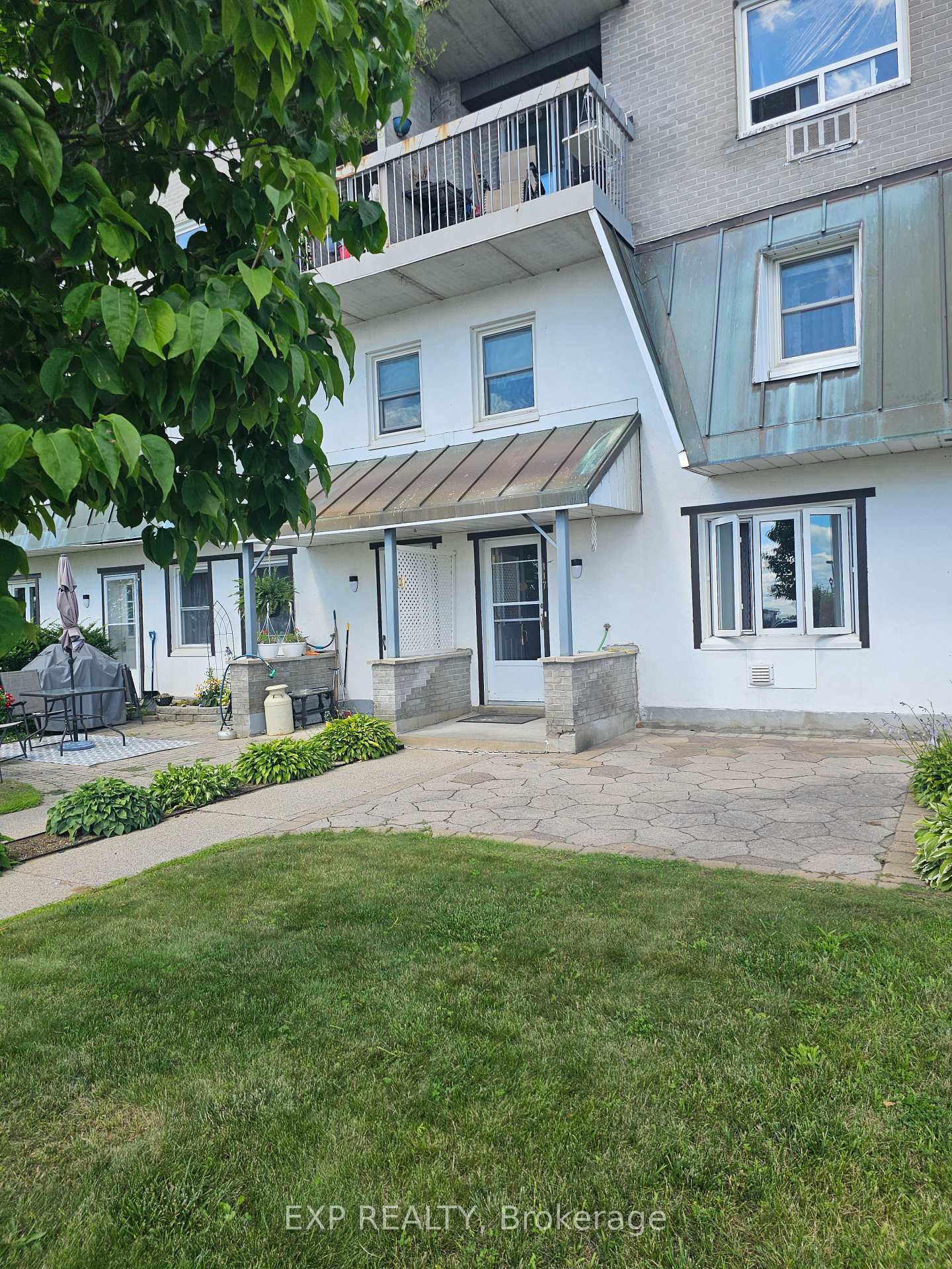 Photo of Unit 117, 235 Water Street