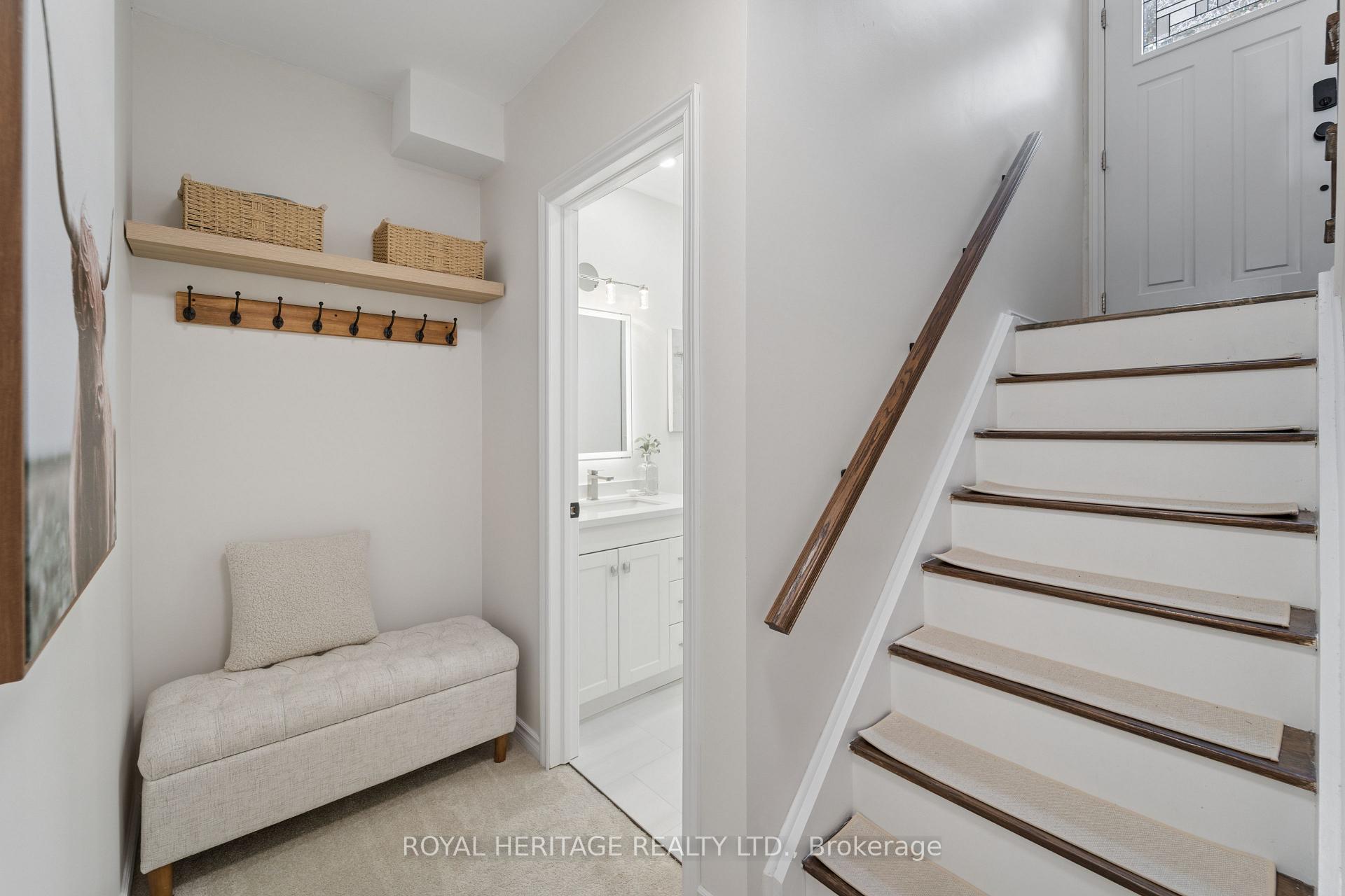 Photo 14 of 28 Glanville Crescent, Clarington, Bowmanville — HOMEH
