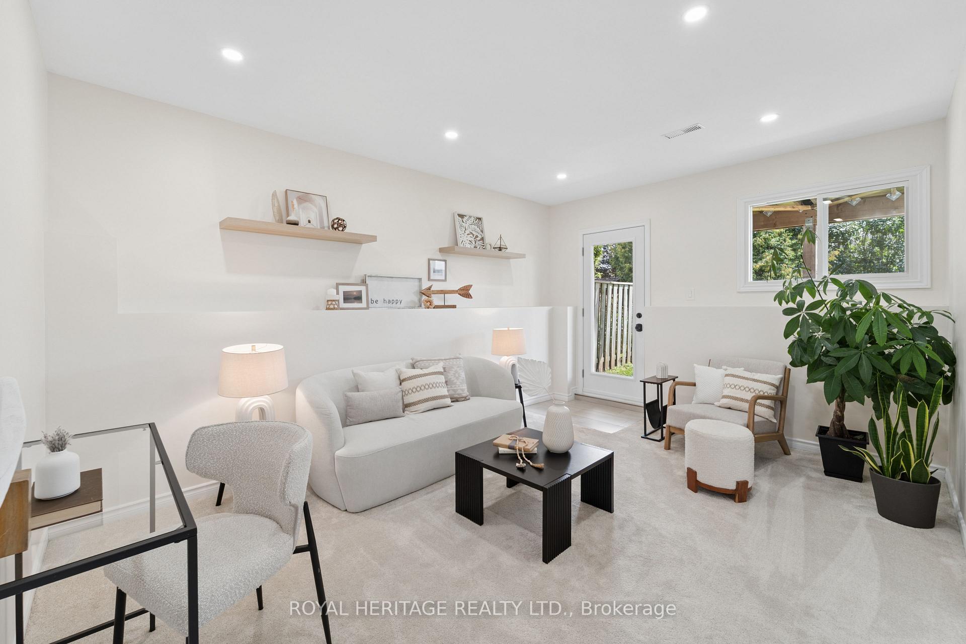 Photo 15 of 28 Glanville Crescent, Clarington, Bowmanville — HOMEH